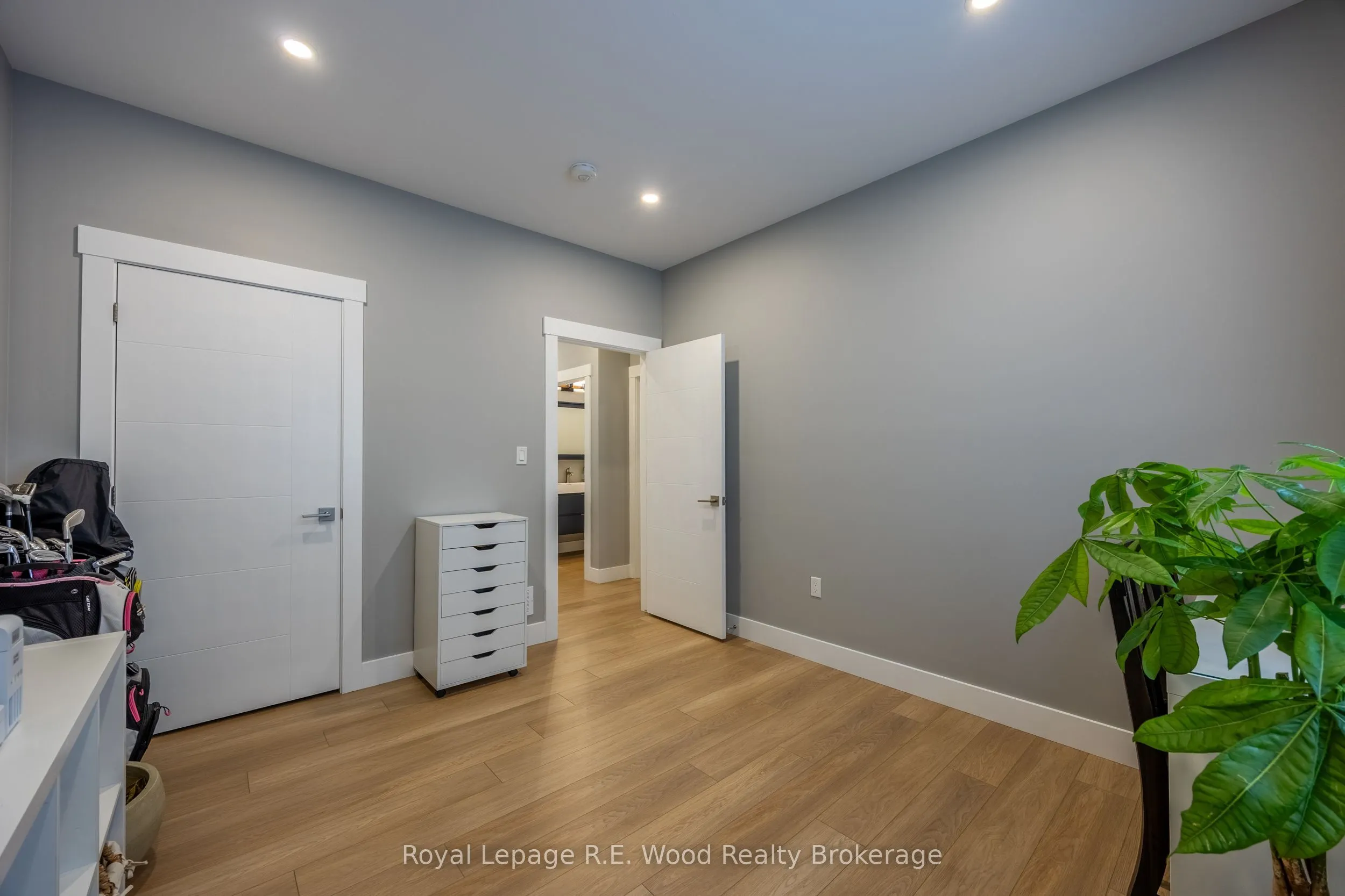 7 Sycamore Drive