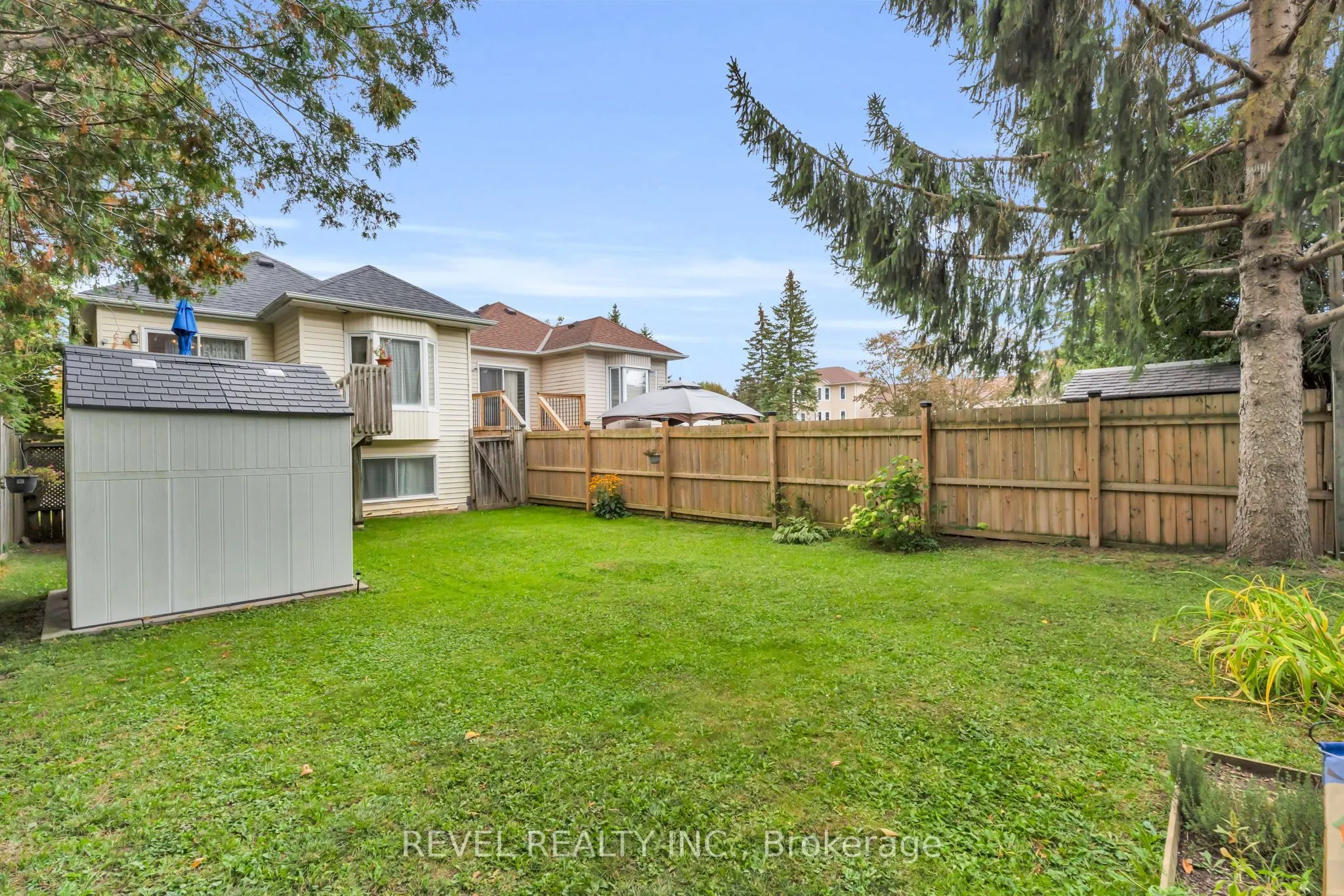 302 Shelburne Place