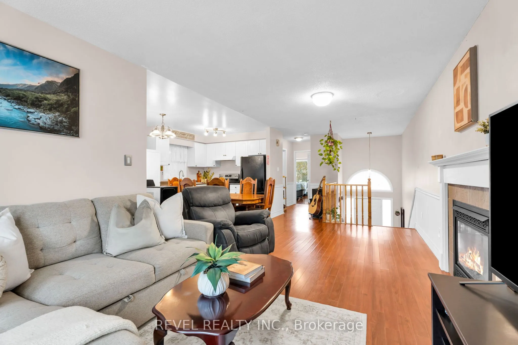 302 Shelburne Place