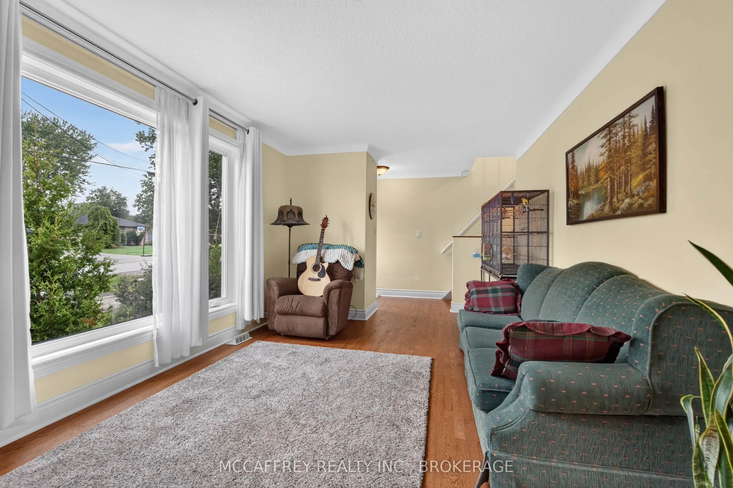 1242 Leyton Avenue