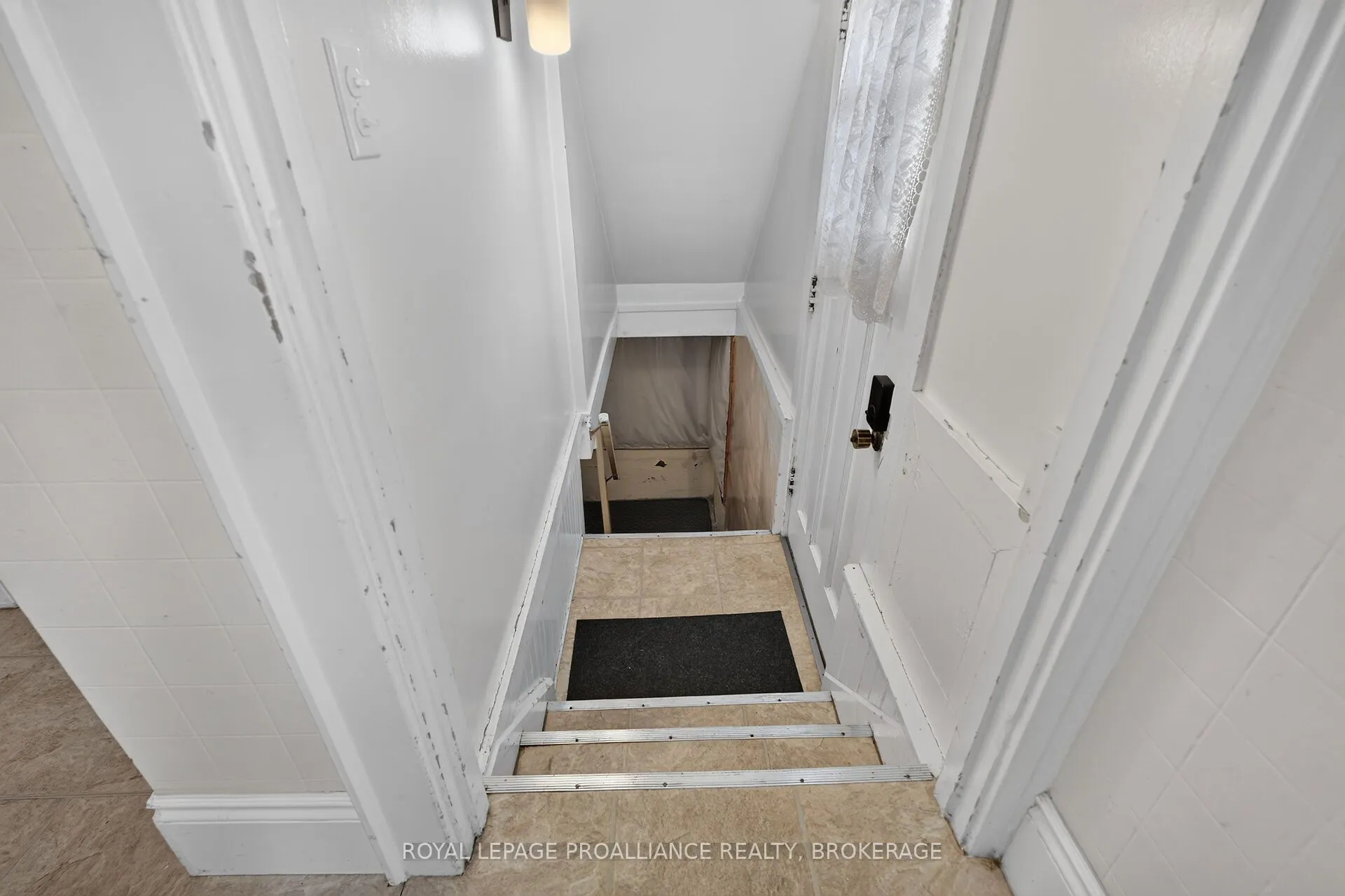 27 Drayton Avenue