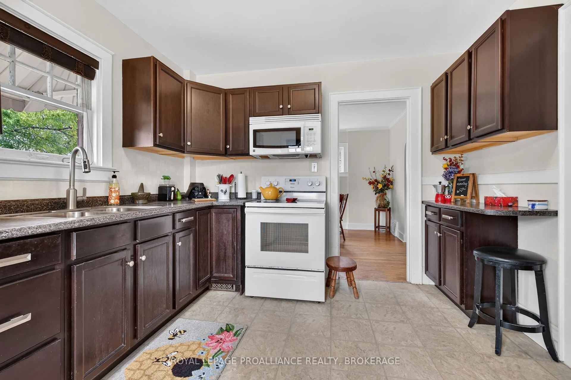 27 Drayton Avenue