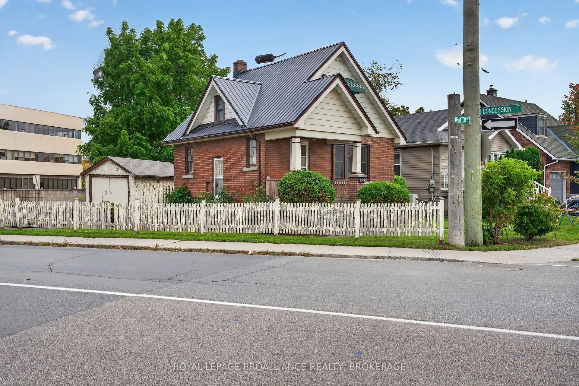 27 Drayton Avenue