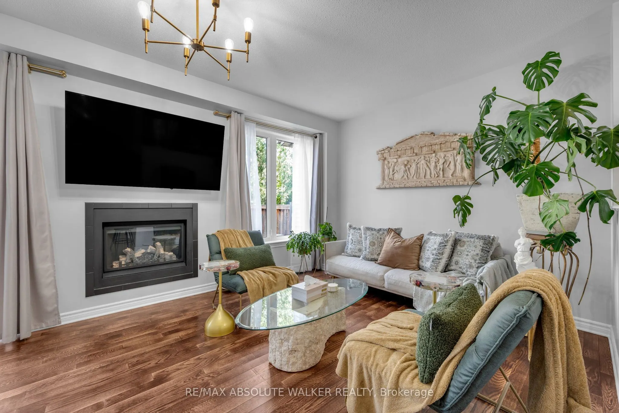 769 Hazelnut Crescent