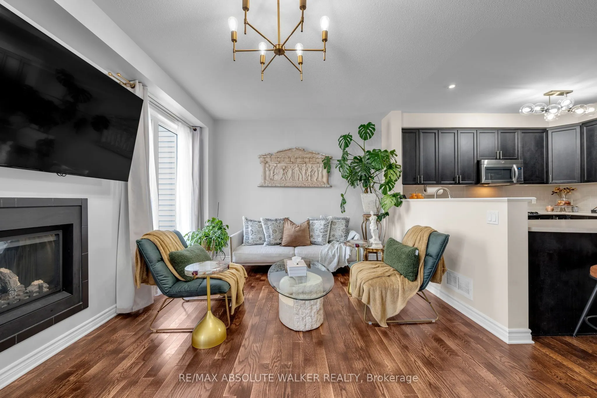 769 Hazelnut Crescent