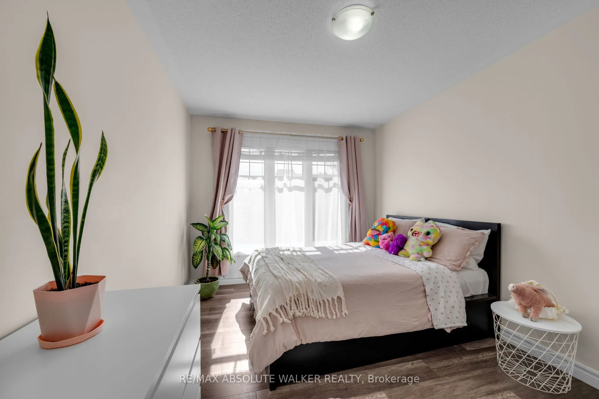769 Hazelnut Crescent