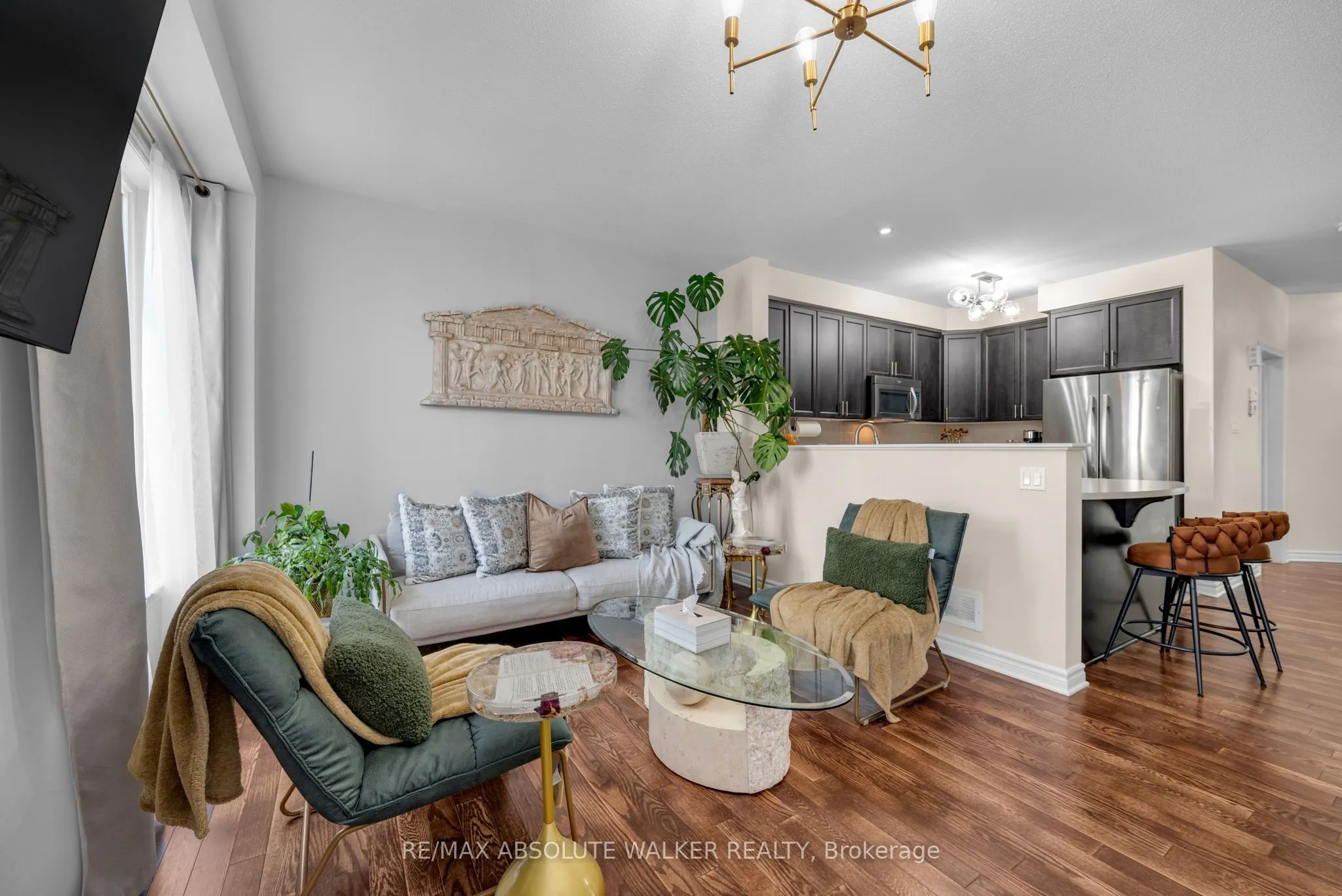 769 Hazelnut Crescent
