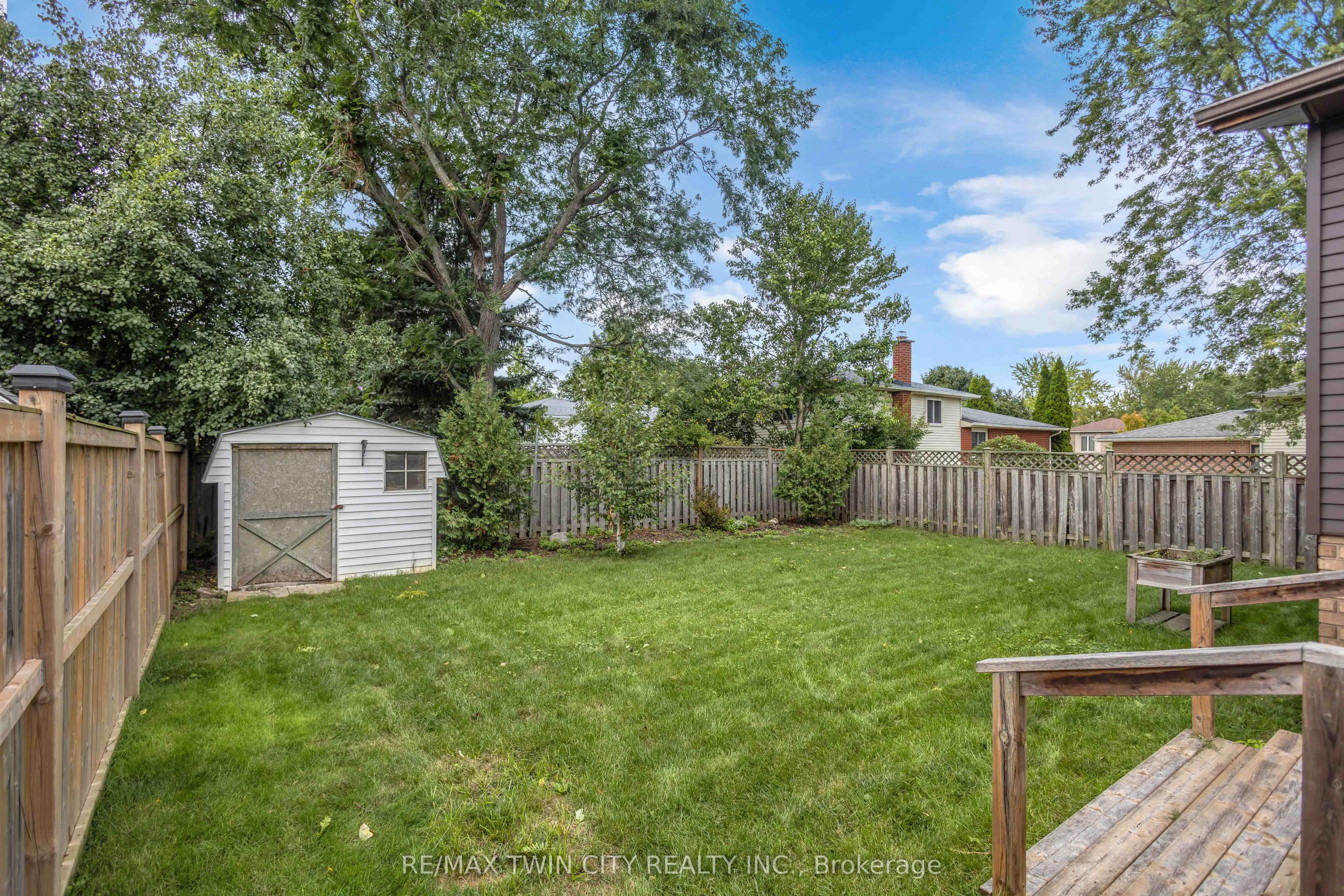 79 Hobart Crescent