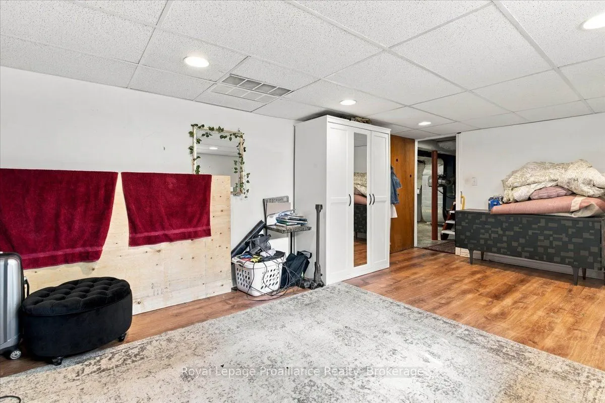 93 Bay Drive