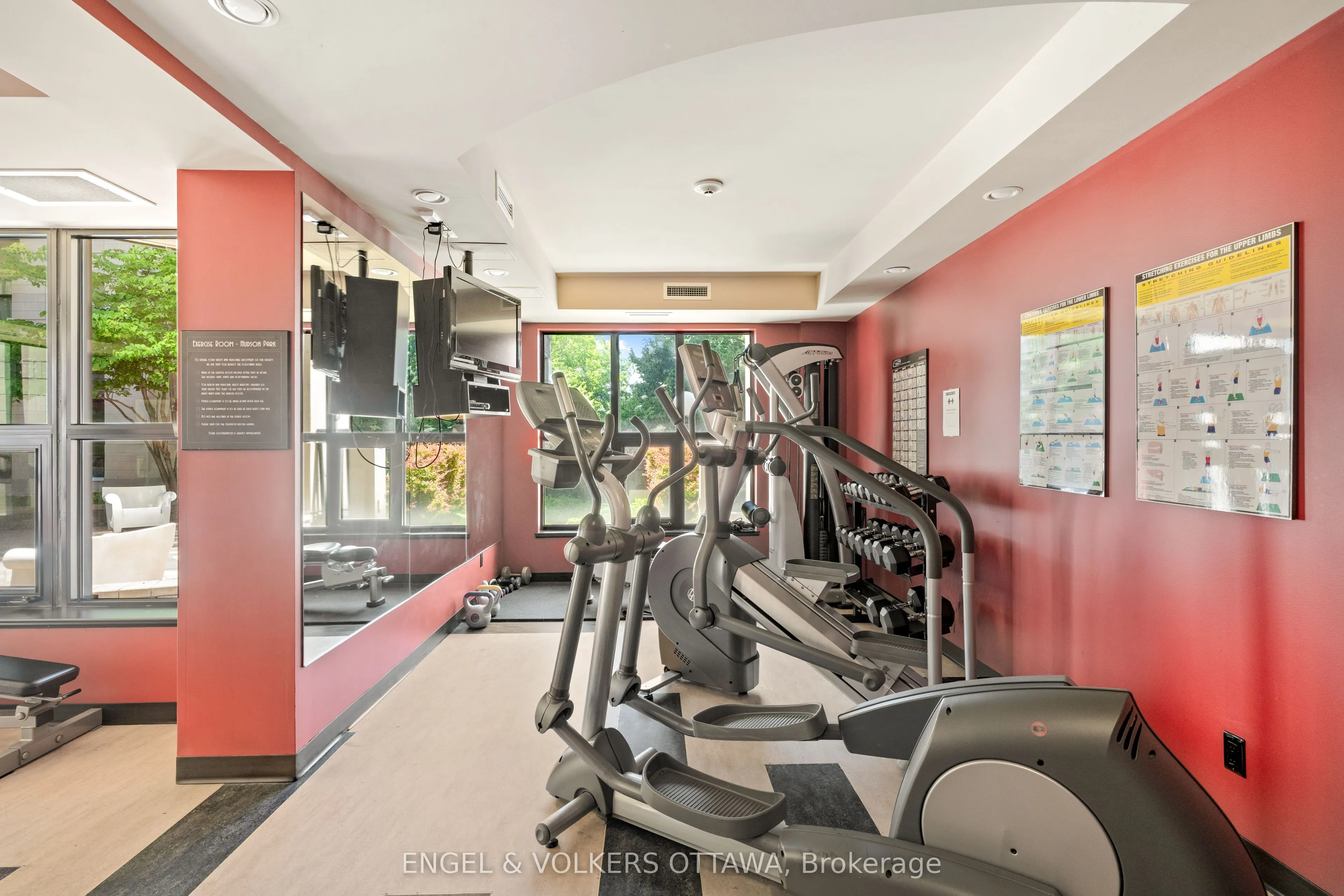 235 Kent Street #711