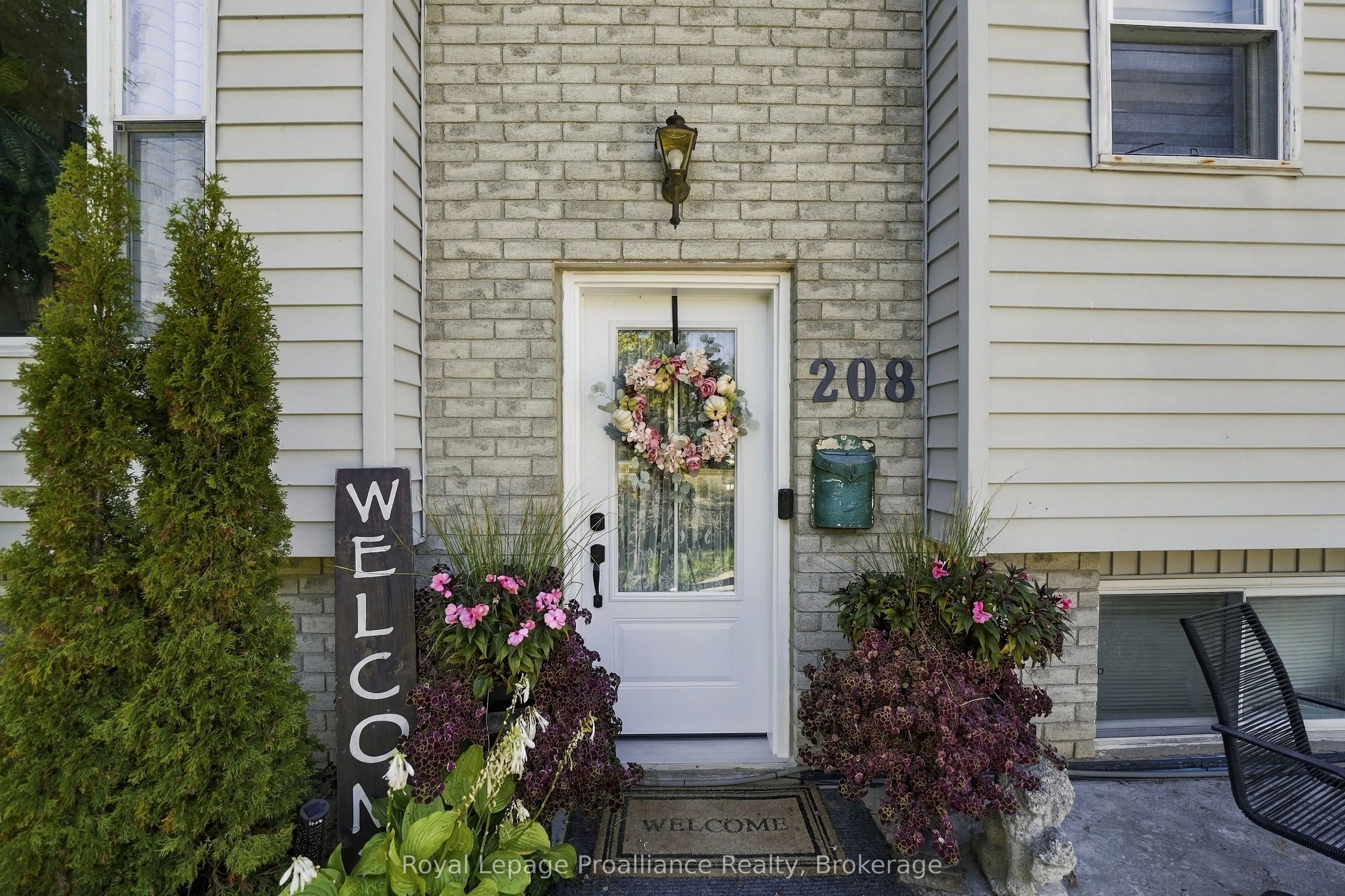 208 Byron Street