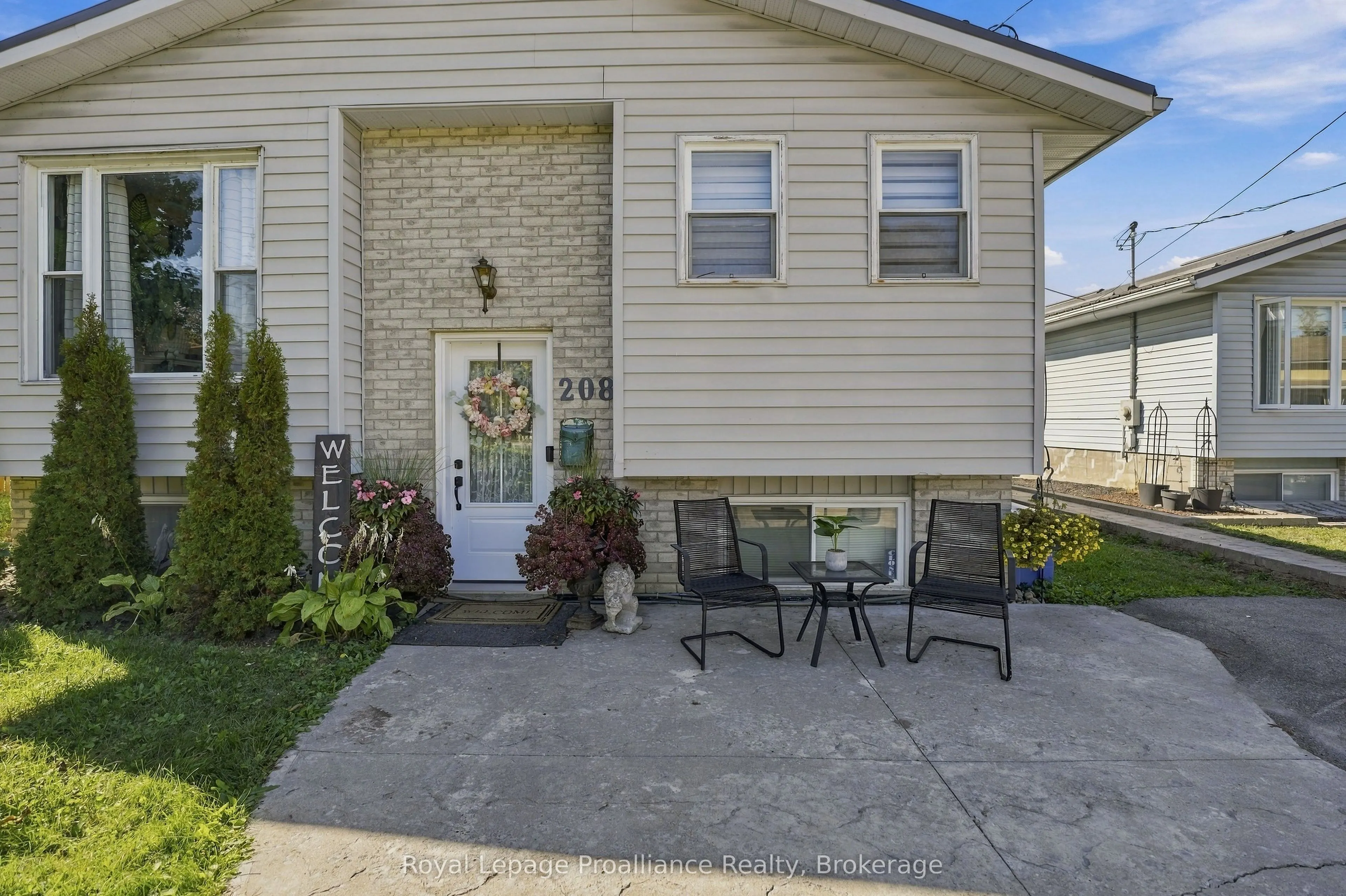 208 Byron Street