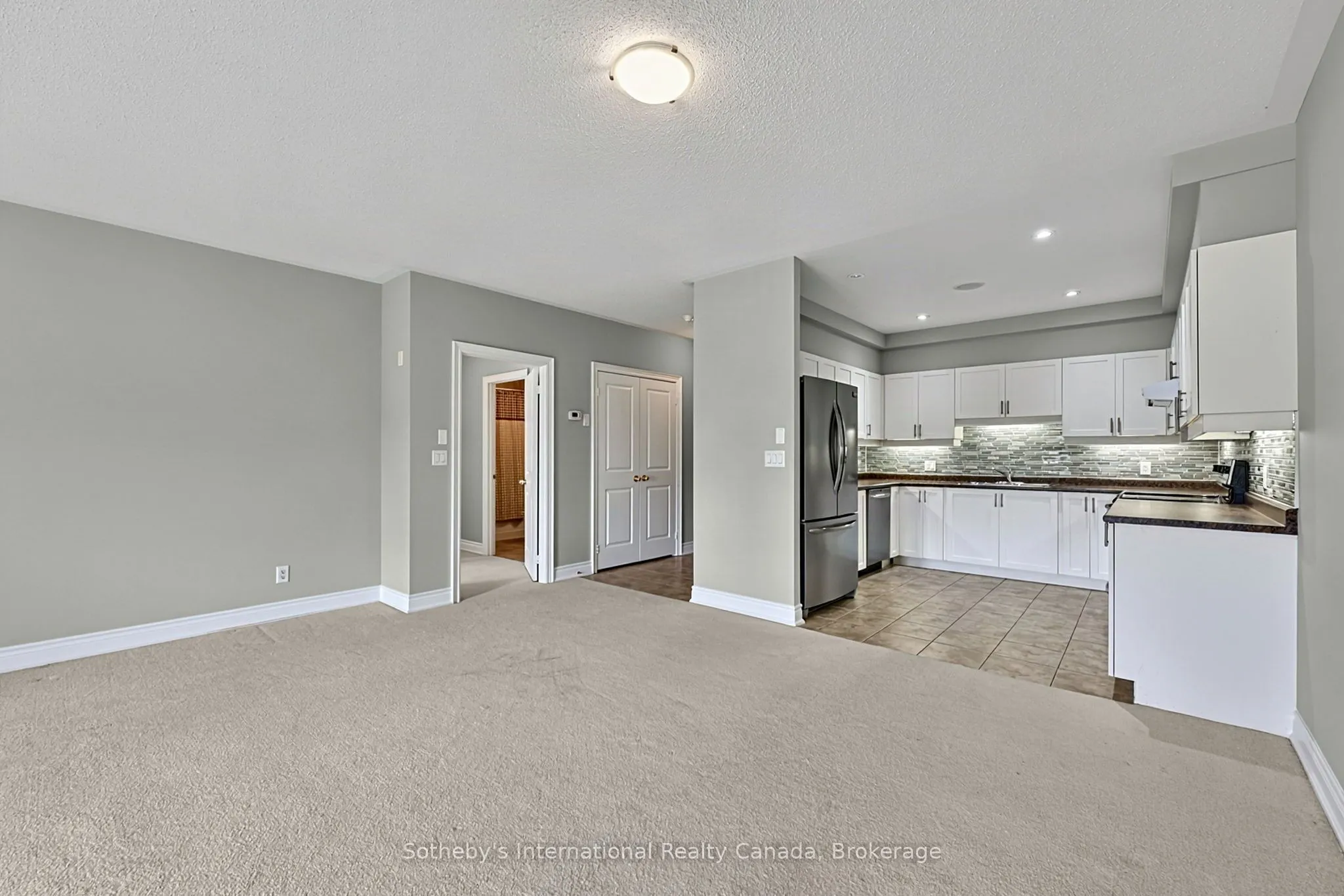25 Beaver Street S #307