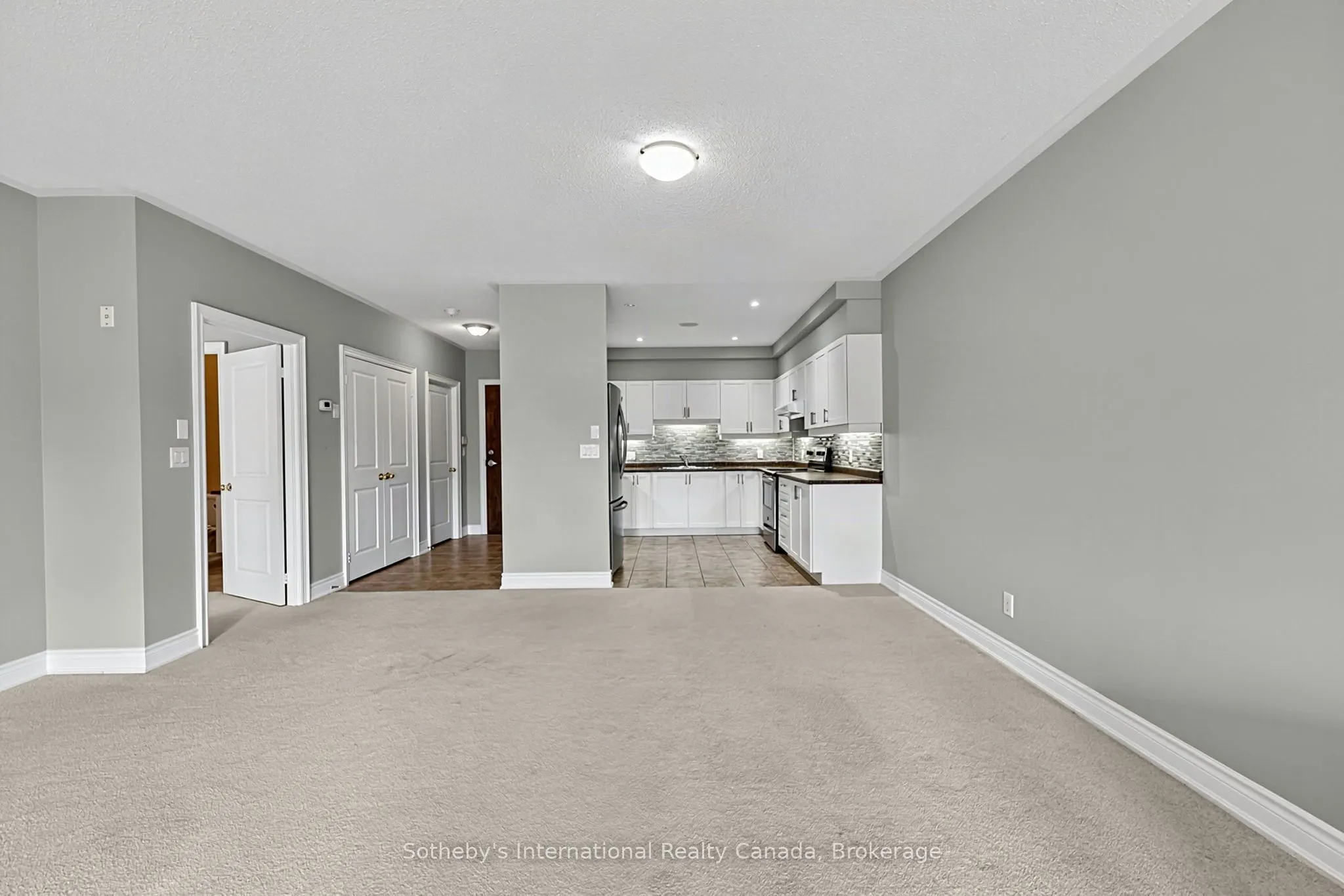 25 Beaver Street S #307