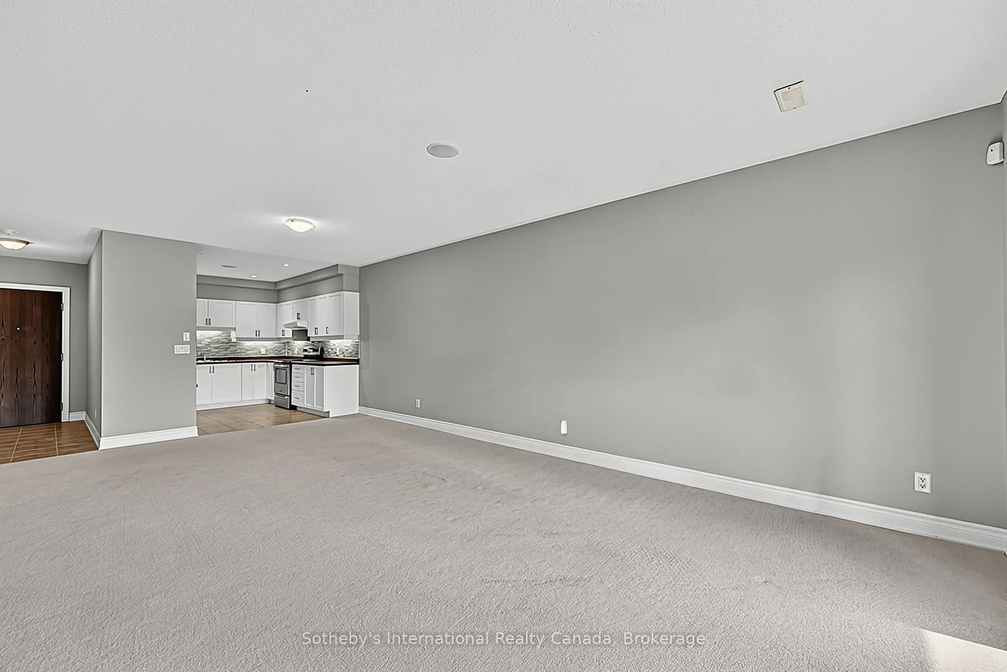 25 Beaver Street S #307