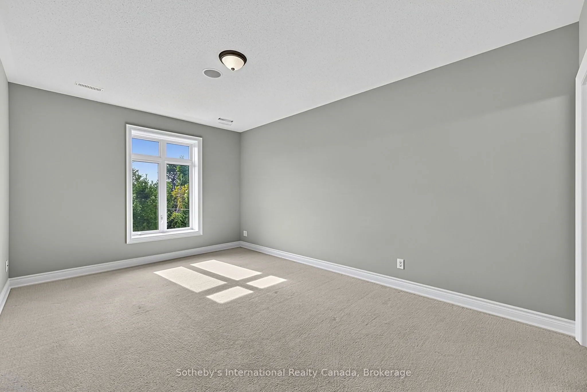 25 Beaver Street S #307