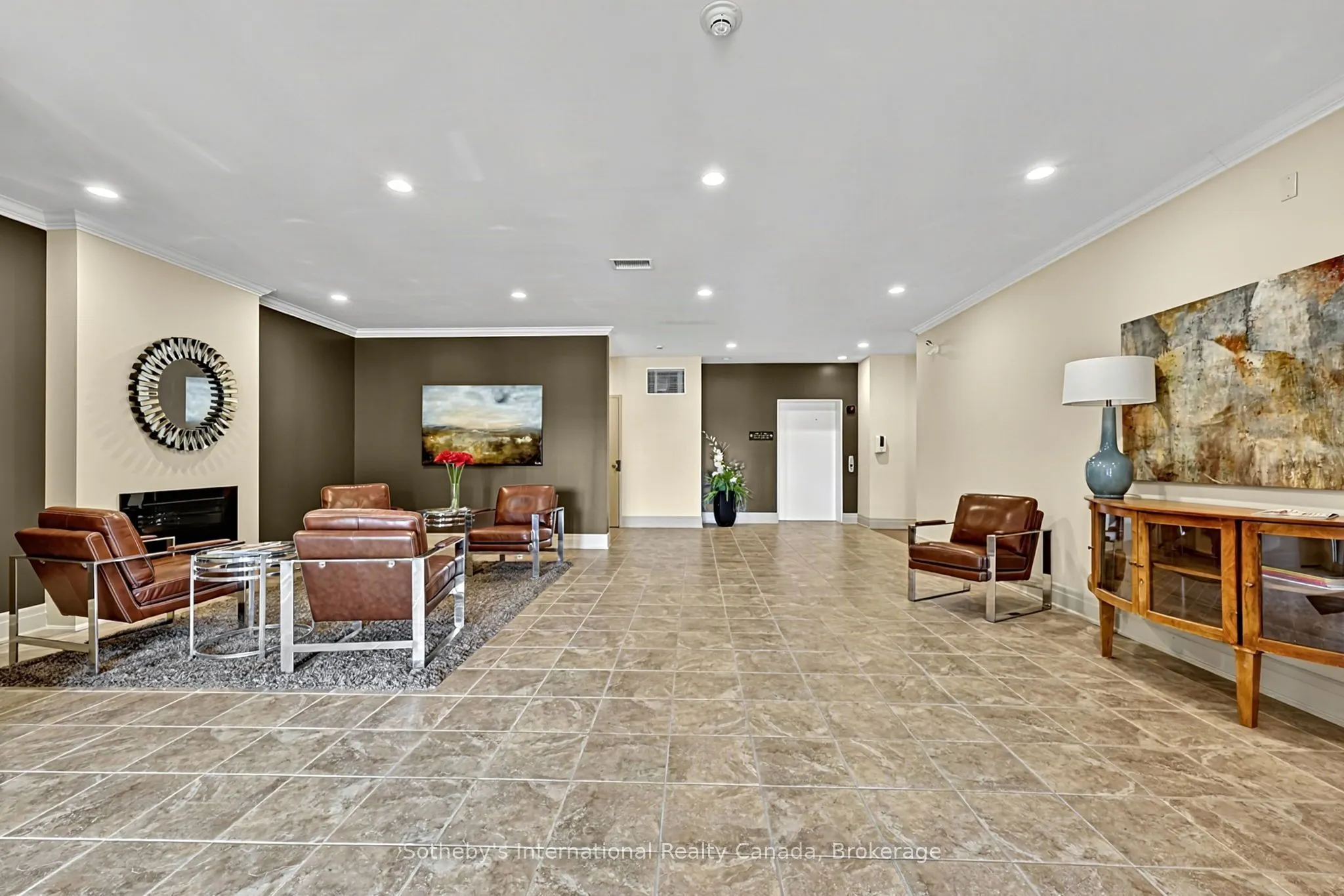25 Beaver Street S #307