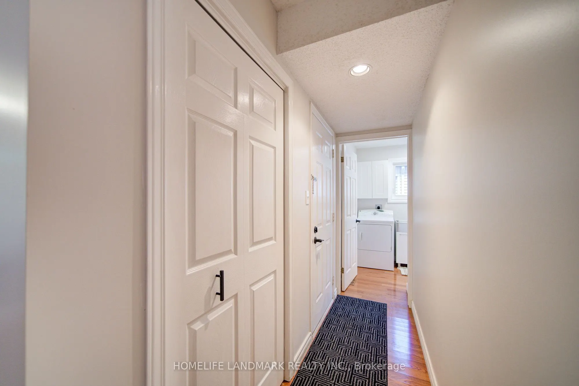 511 Baringham Place