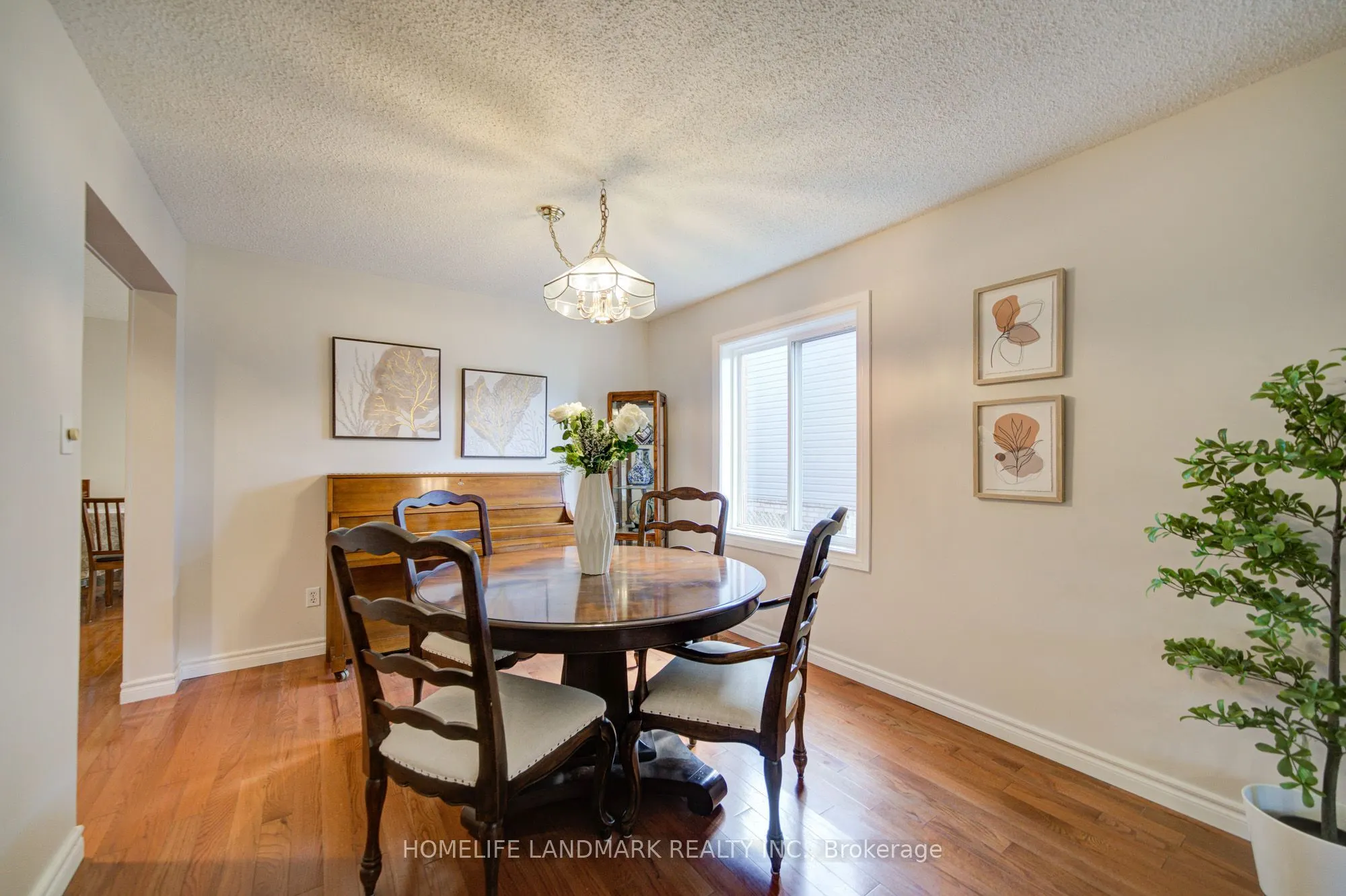 511 Baringham Place