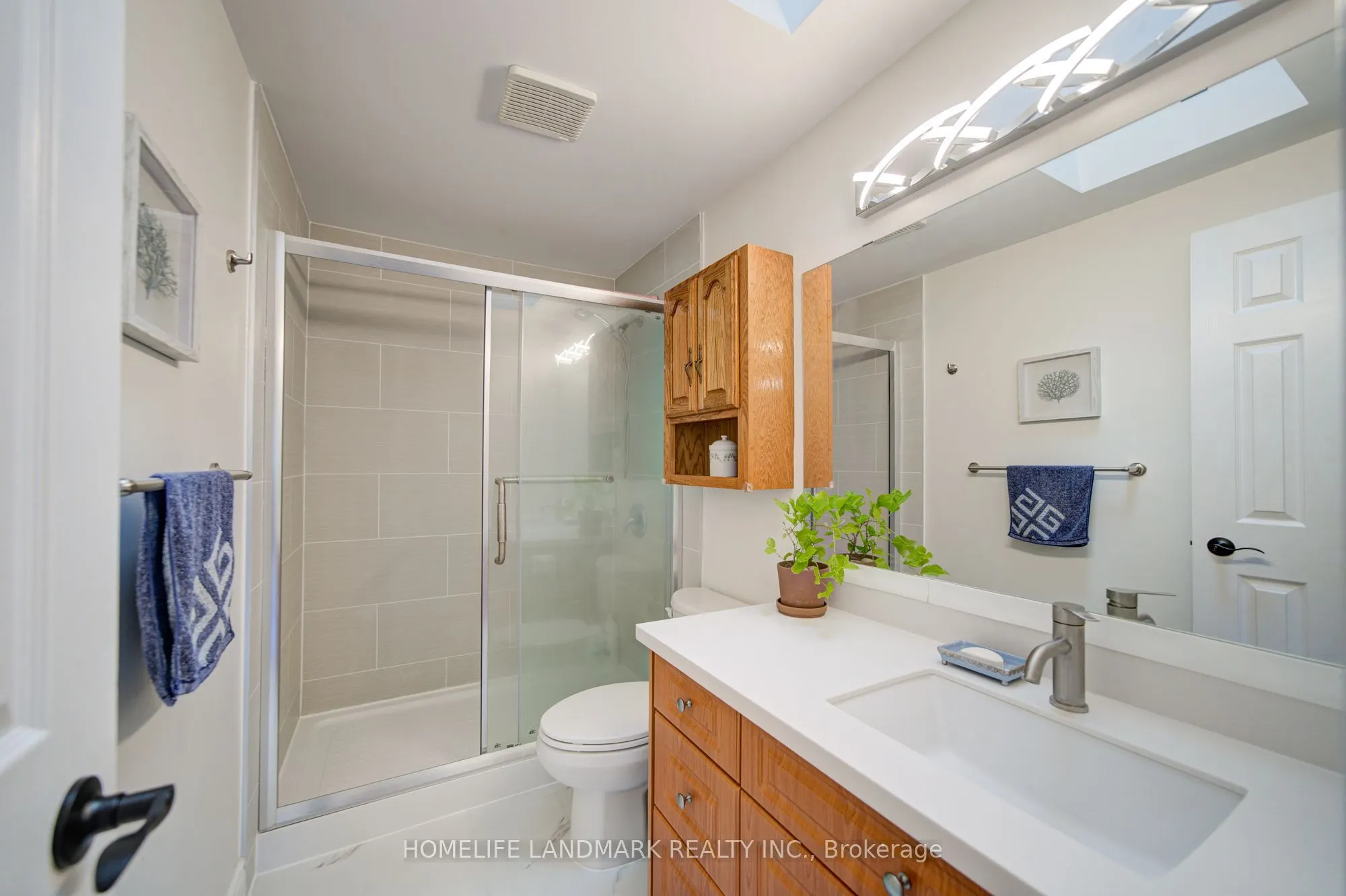 511 Baringham Place