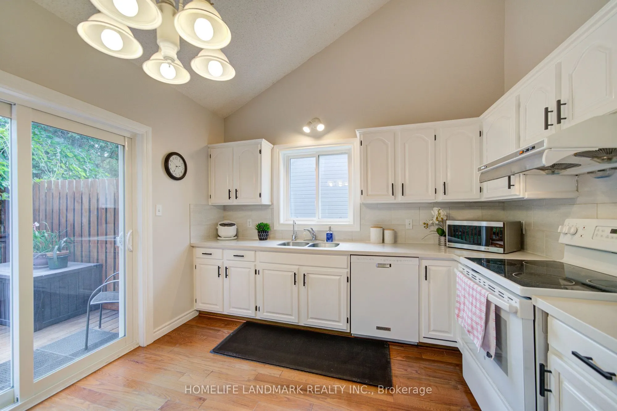 511 Baringham Place