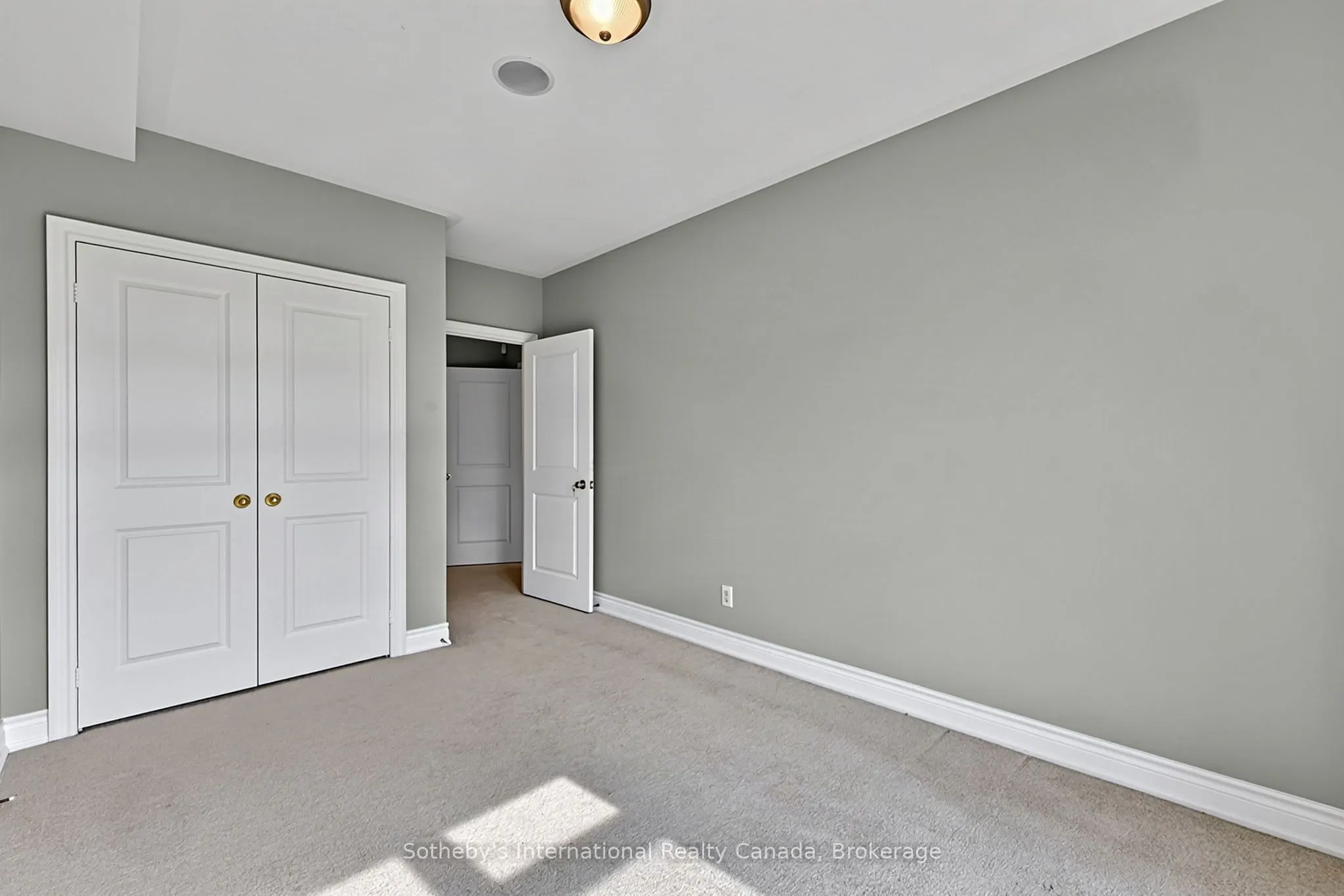 25 Beaver Street S #307