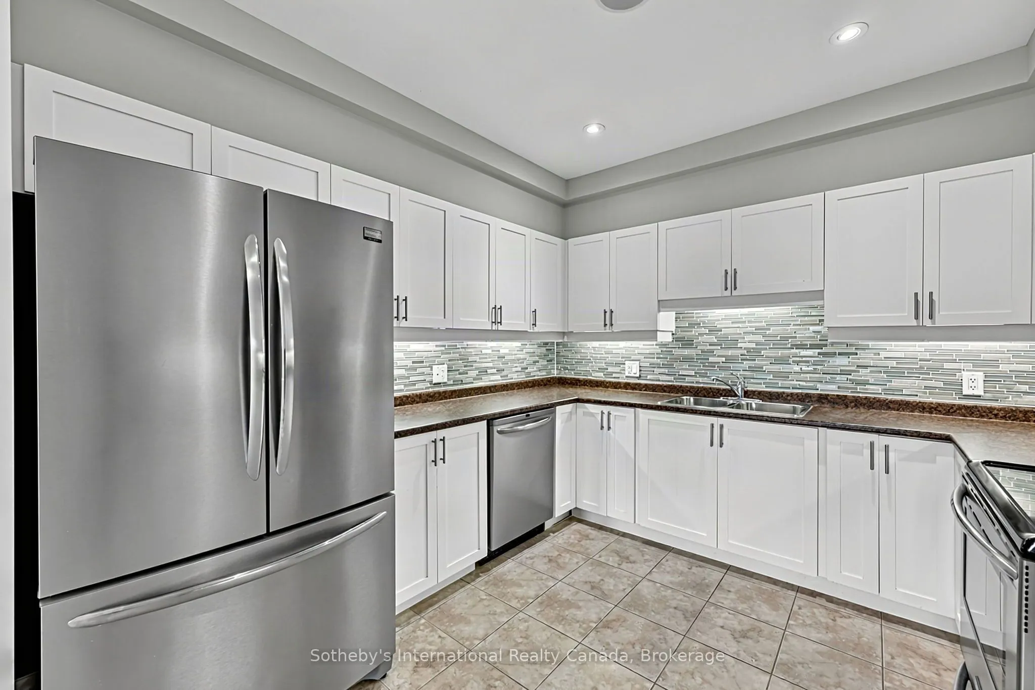 25 Beaver Street S #307