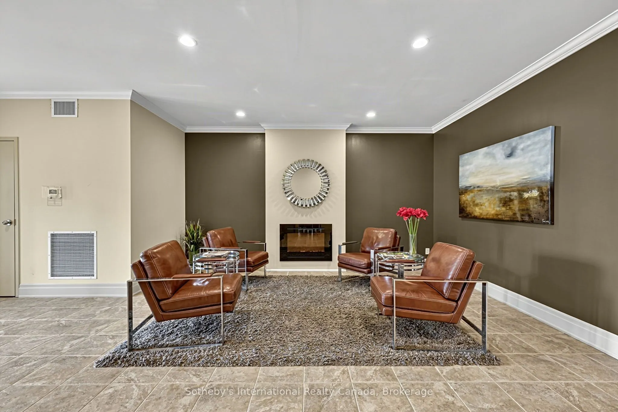 25 Beaver Street S #307