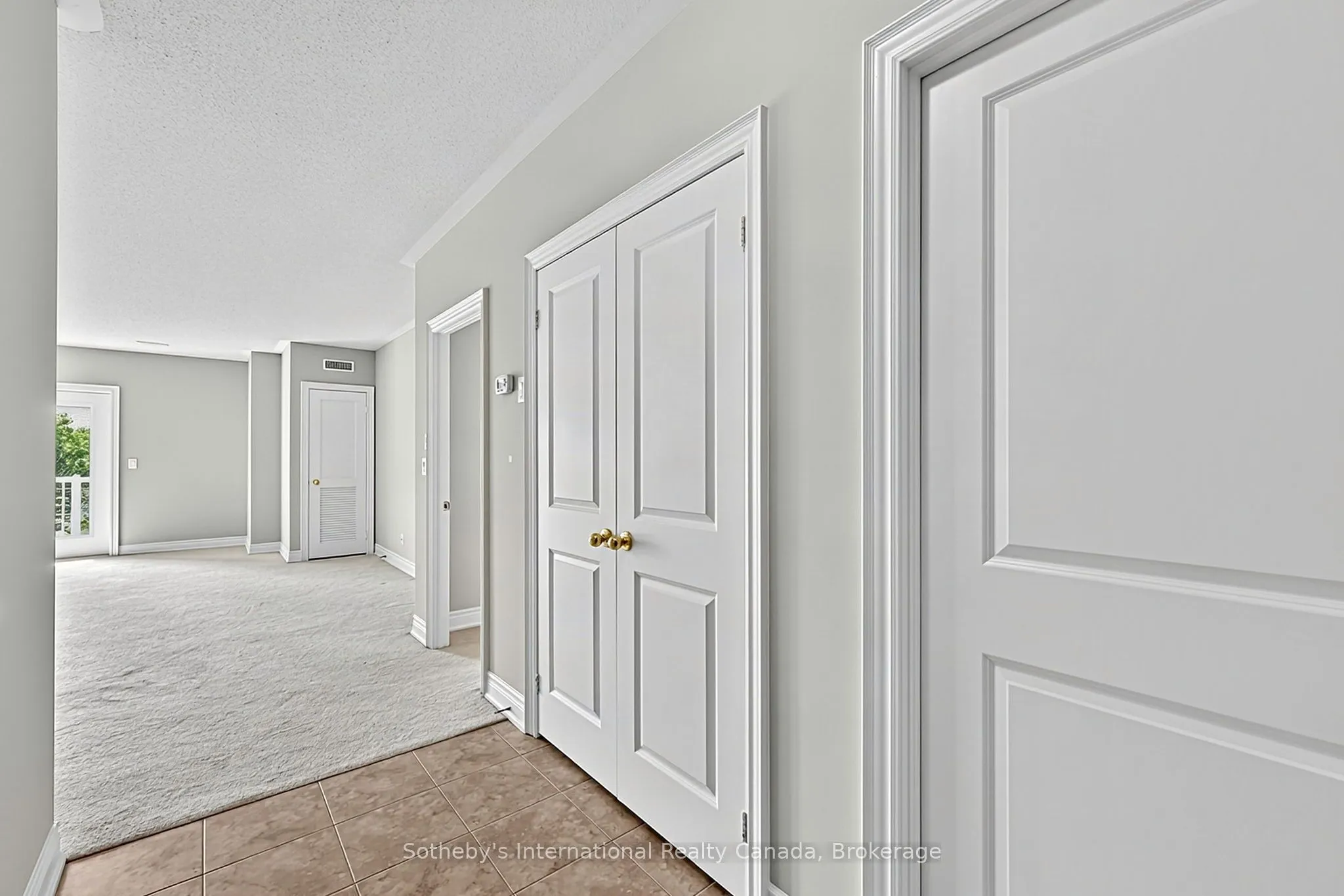 25 Beaver Street S #307