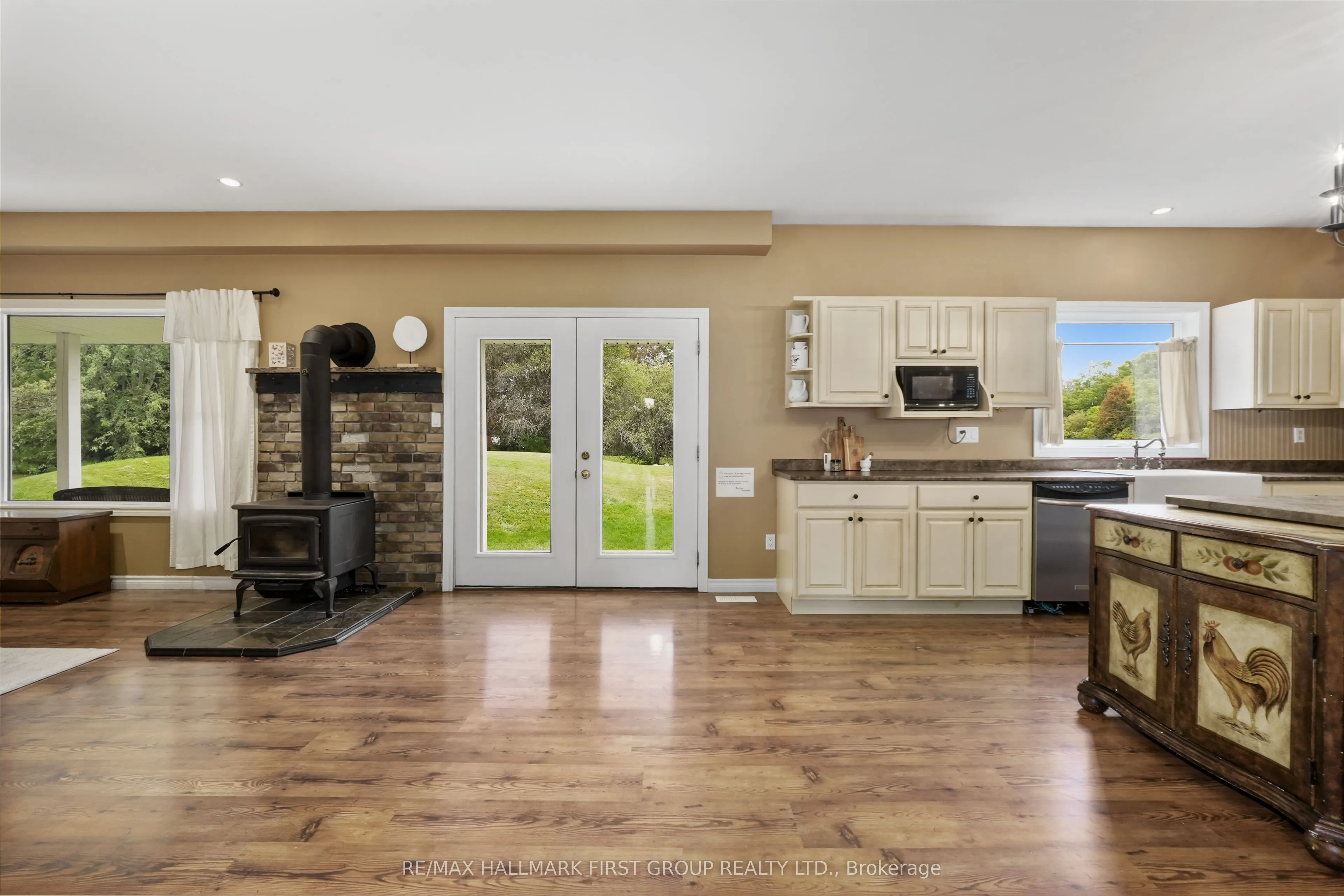 3937 Larose Crescent