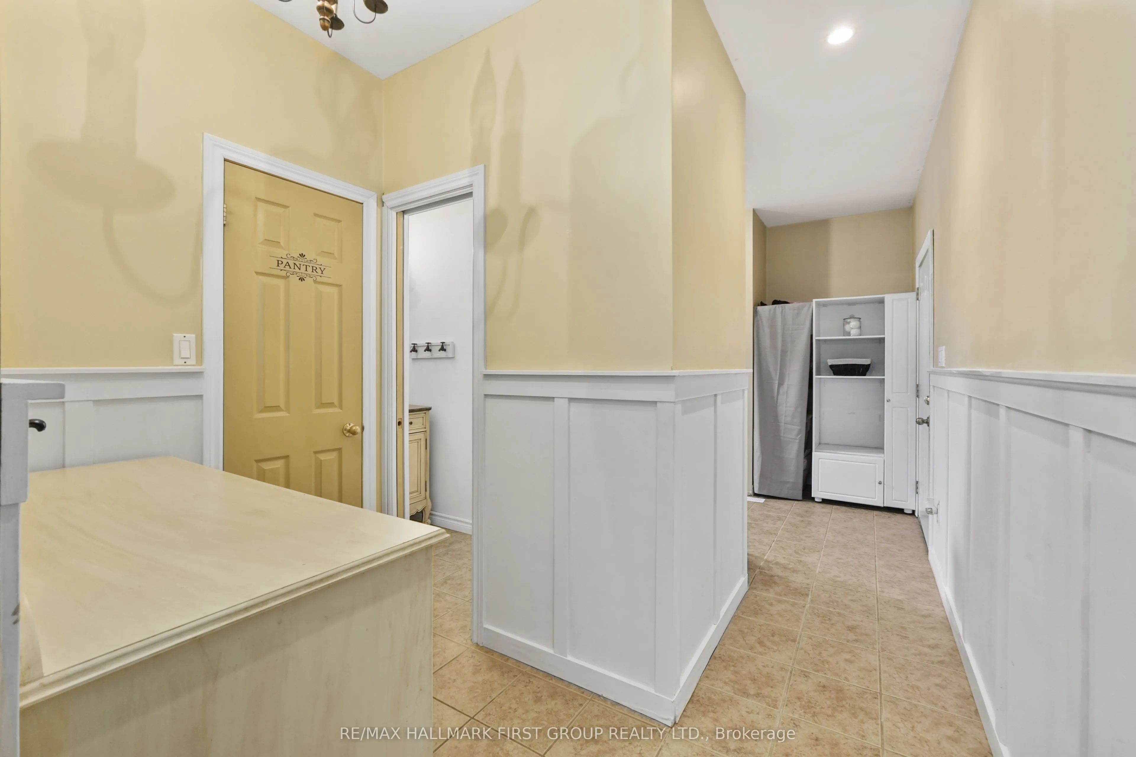 3937 Larose Crescent