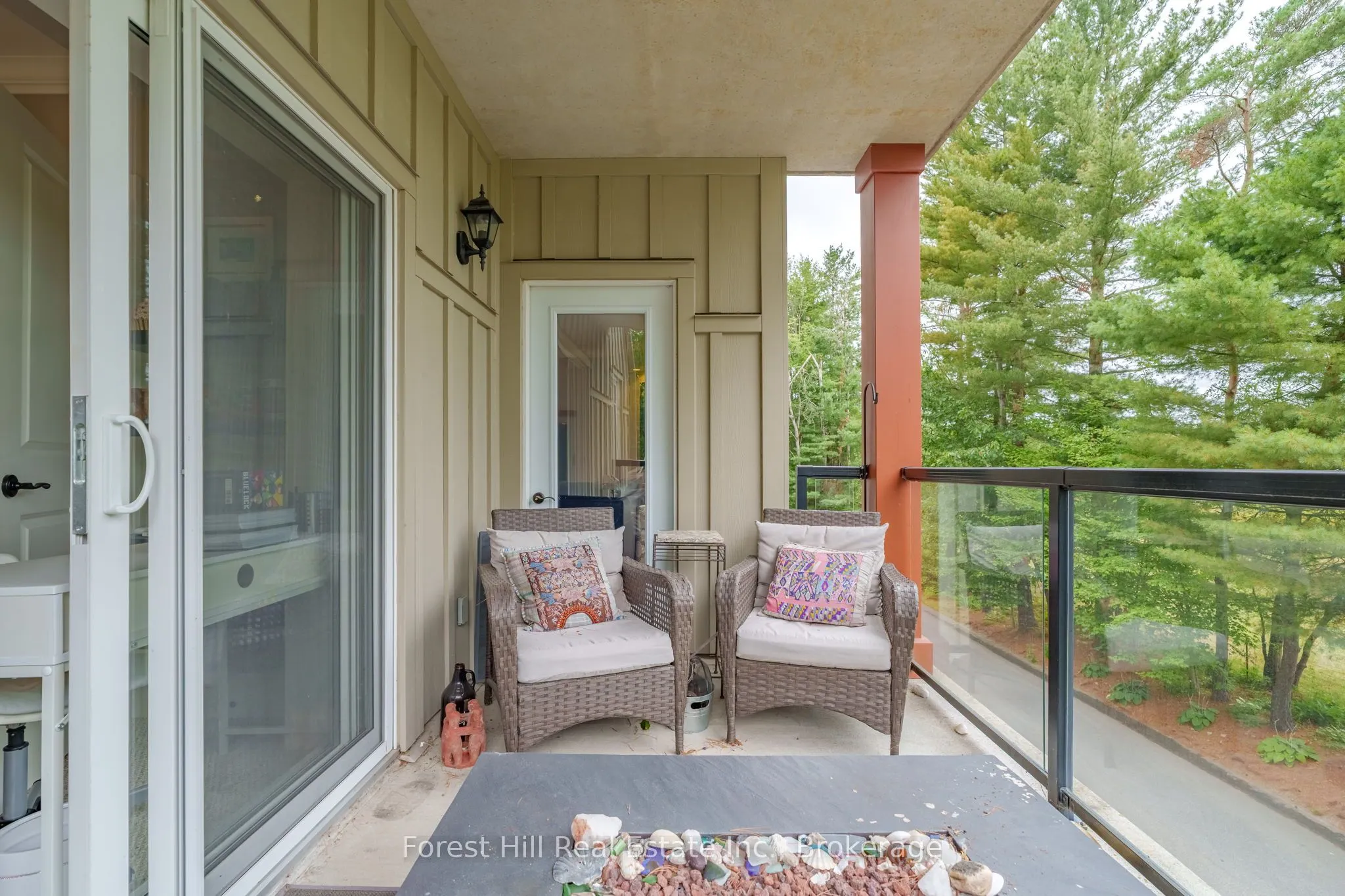 391C Manitoba Street #204