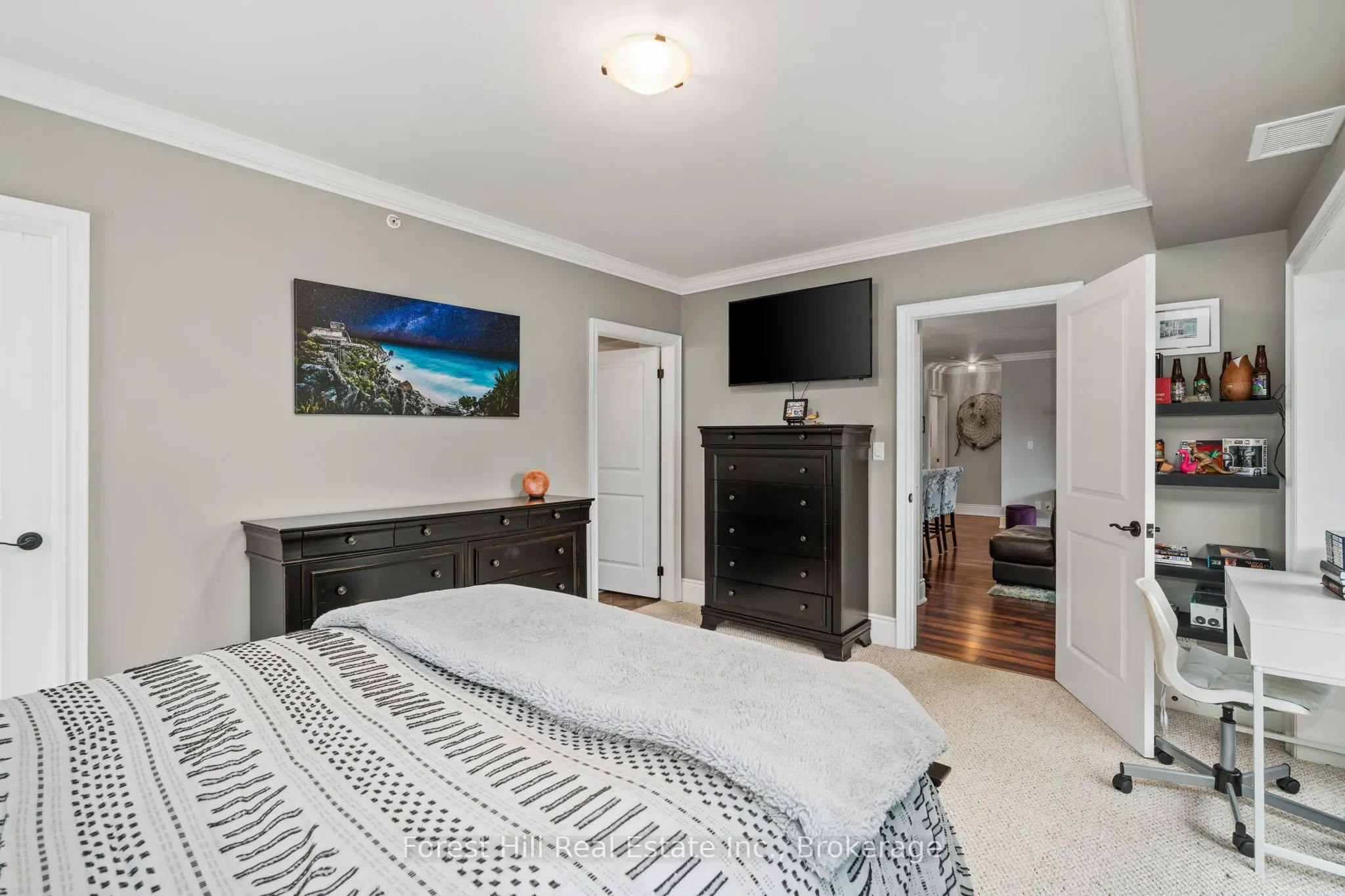 391C Manitoba Street #204