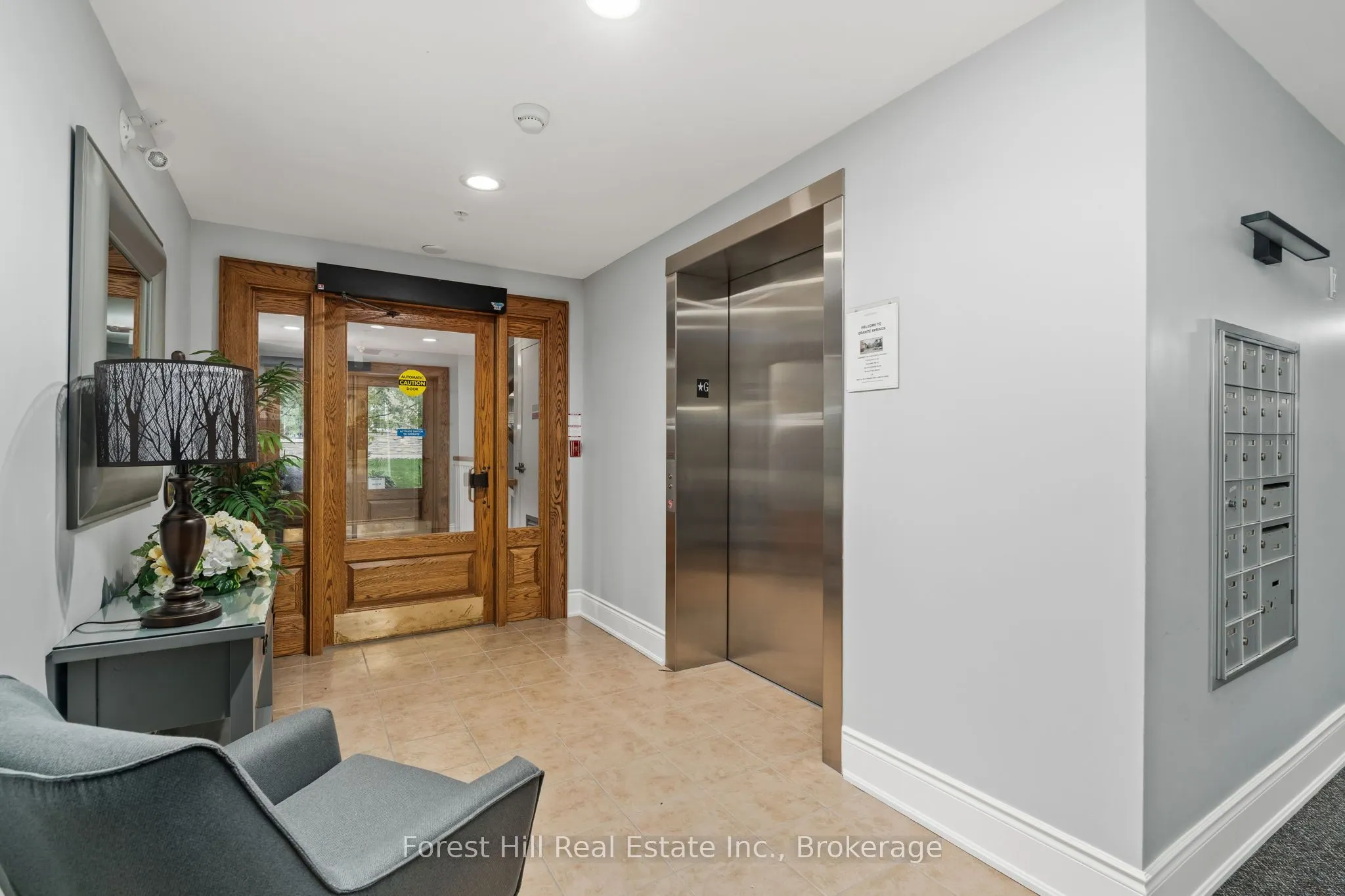 391C Manitoba Street #204