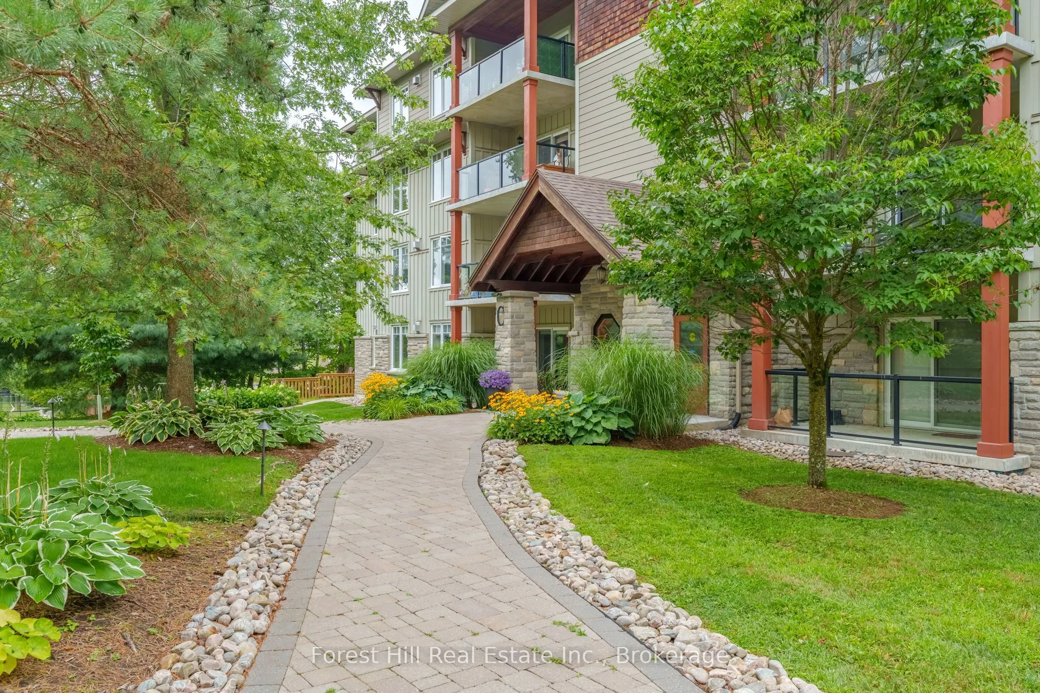 391C Manitoba Street #204