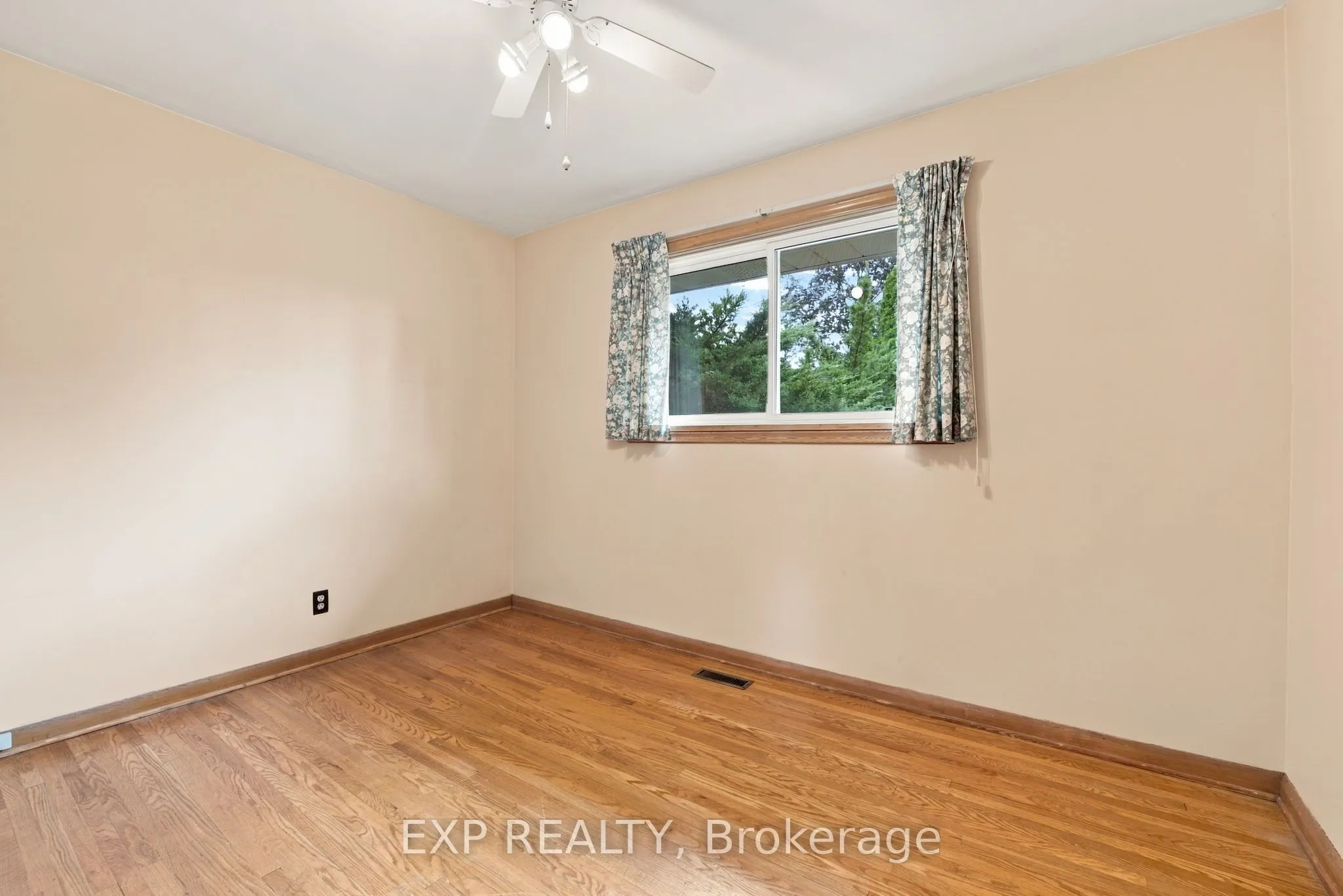 2 Glengrove Circle