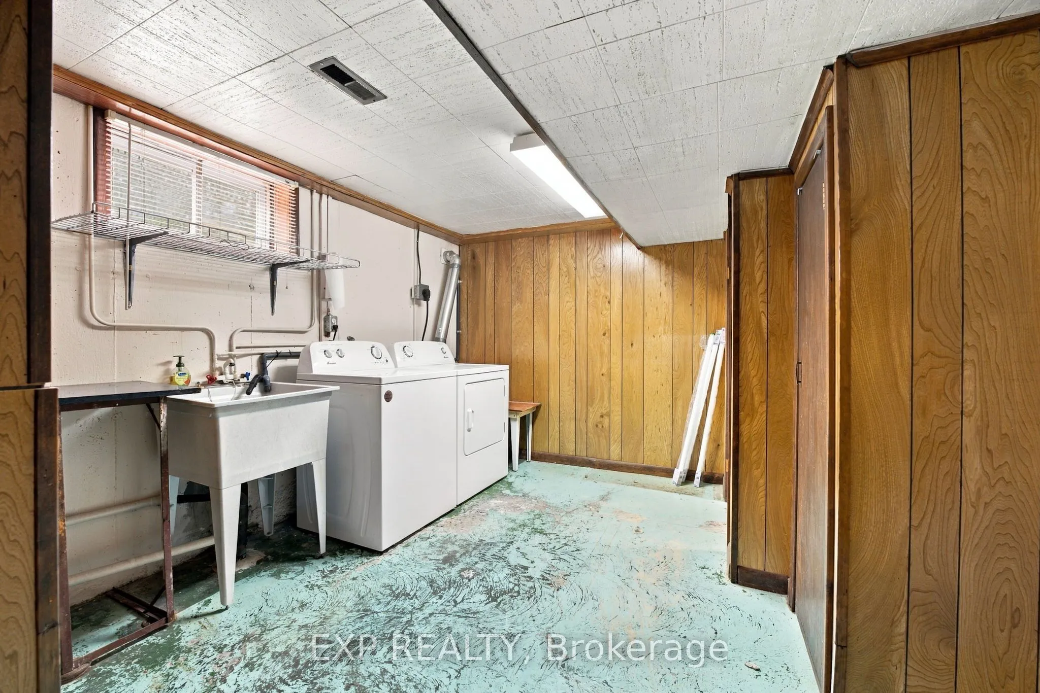 2 Glengrove Circle