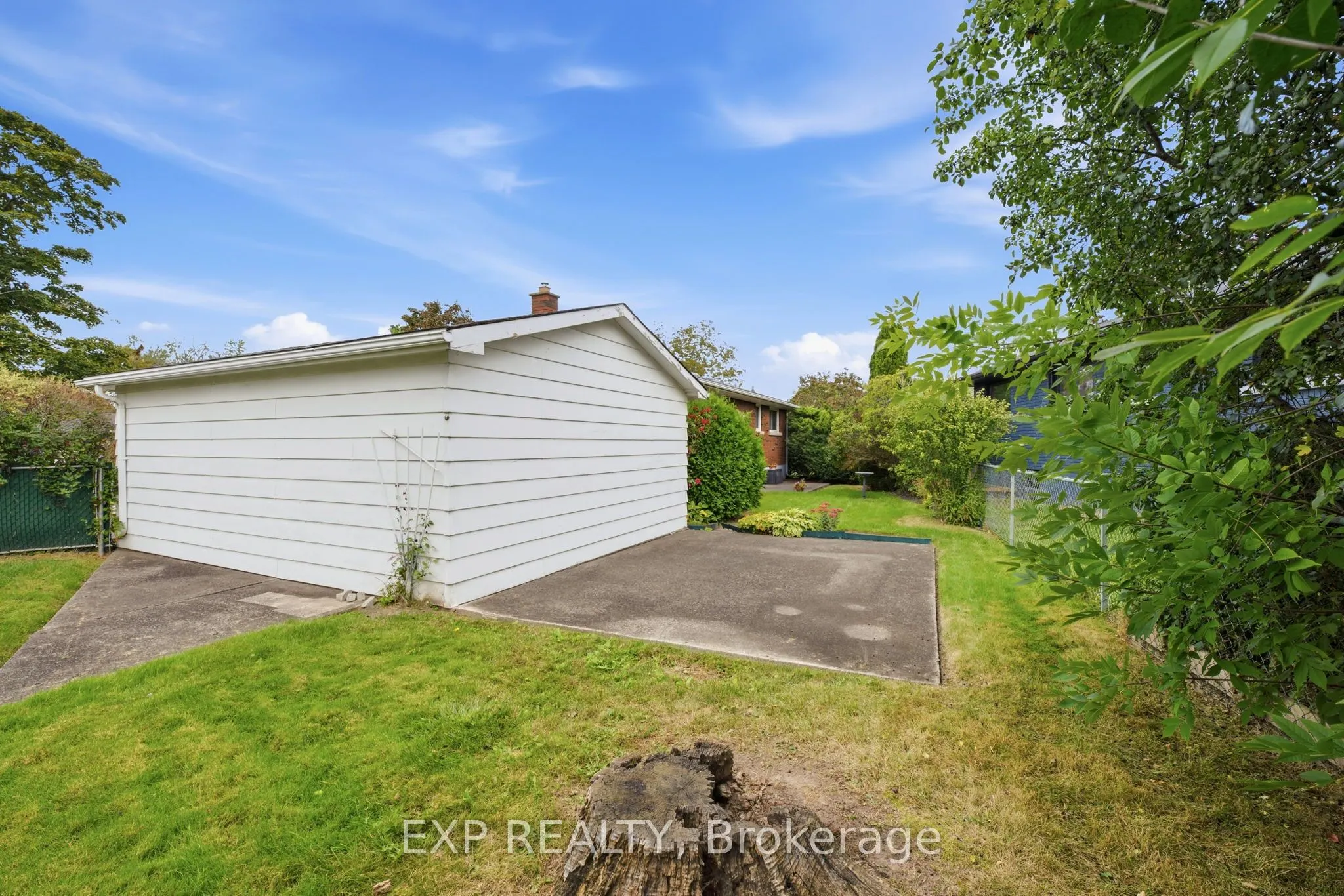 2 Glengrove Circle