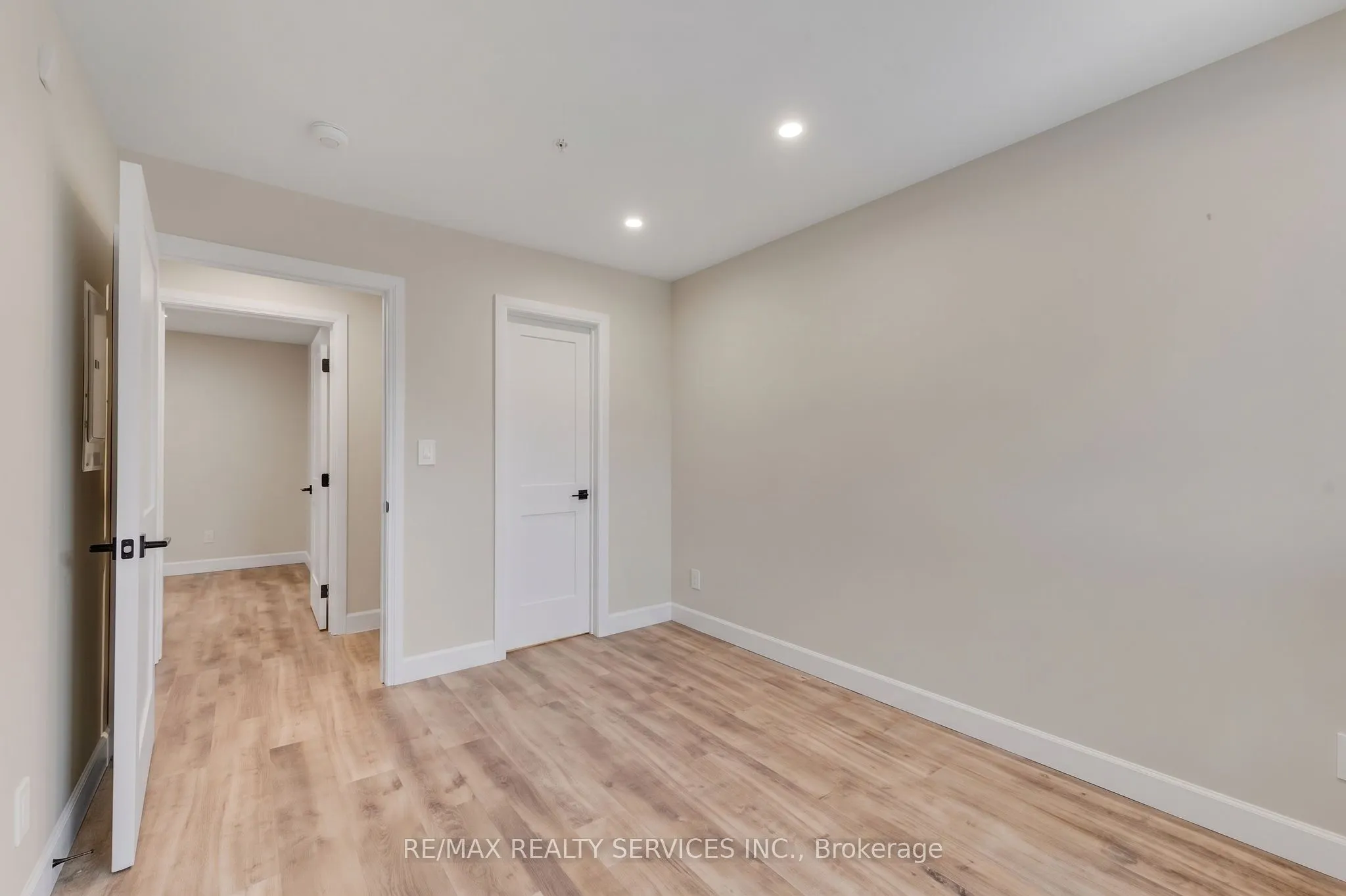 34 Norman Street #213