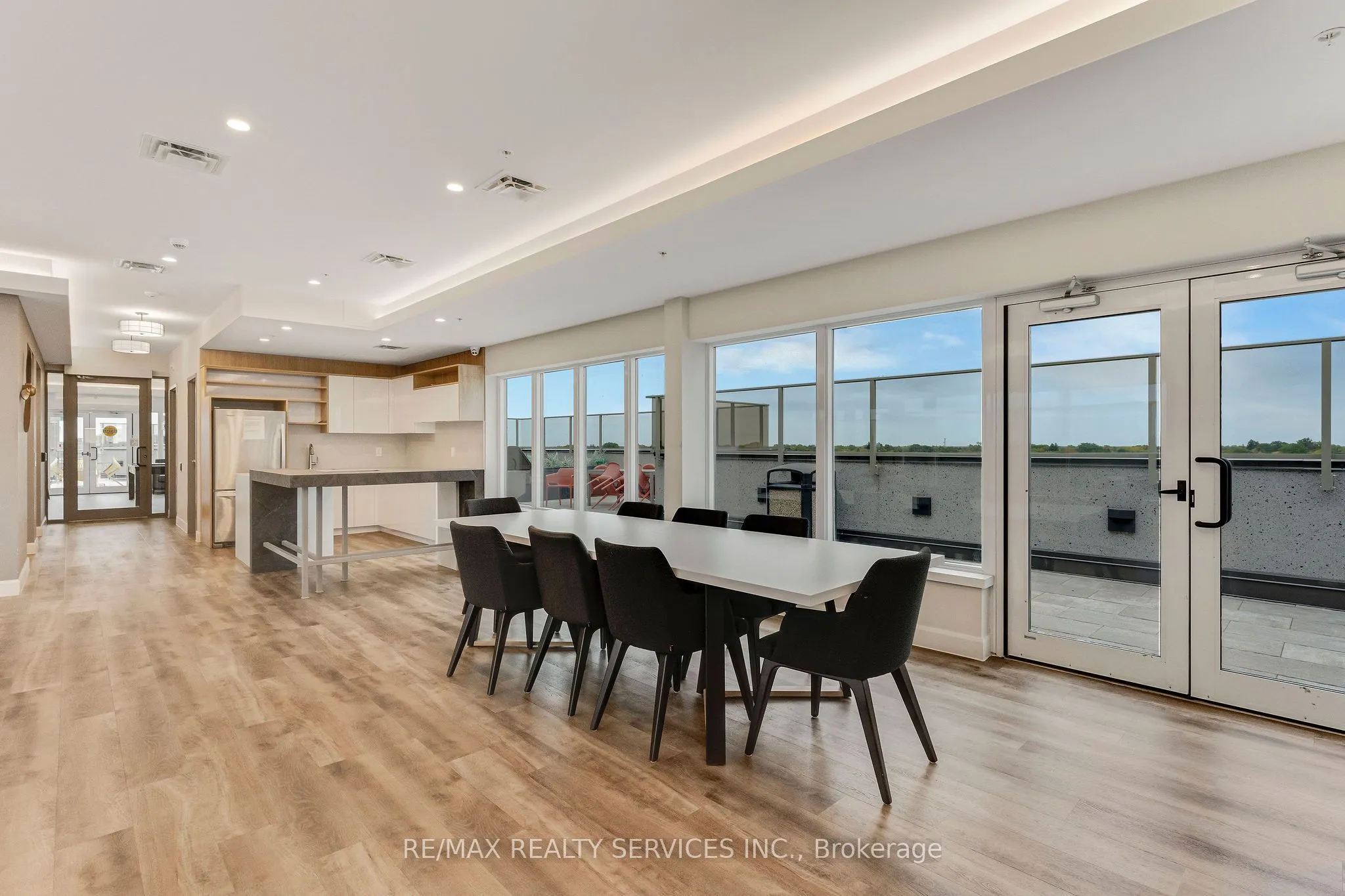 34 Norman Street #213