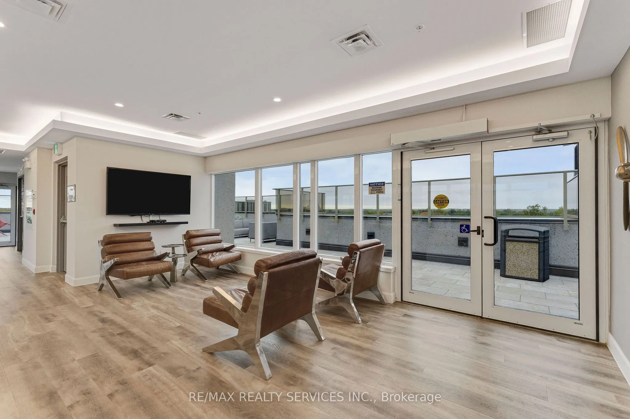 34 Norman Street #213