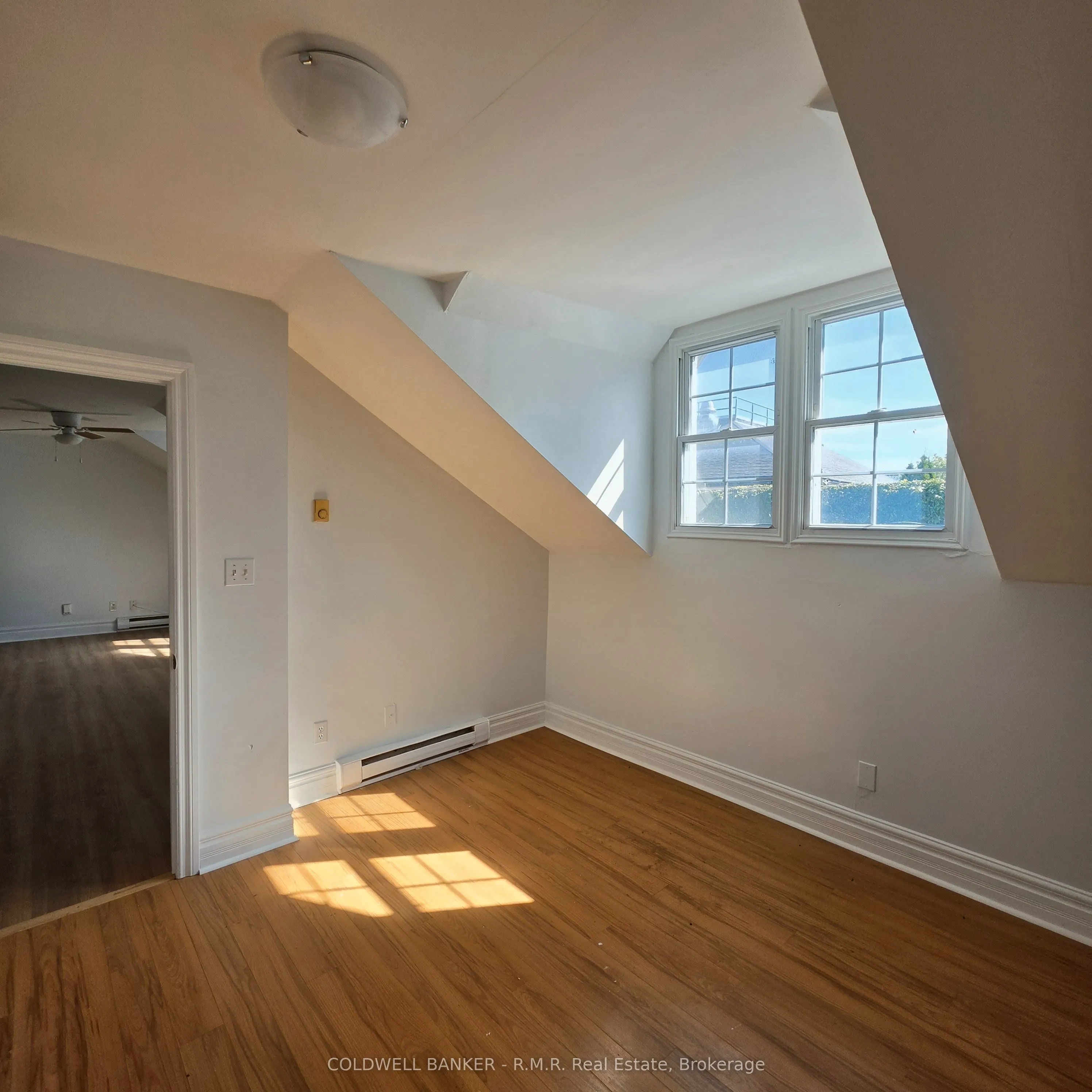 87 Albert Street #C