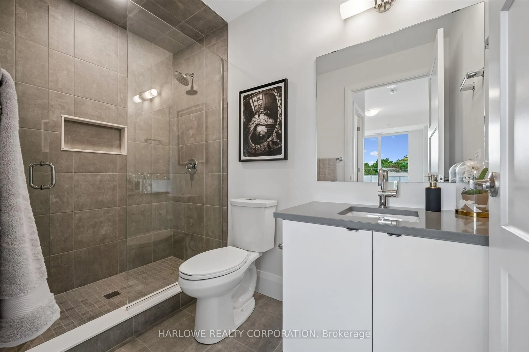 93 Arthur Street S #314