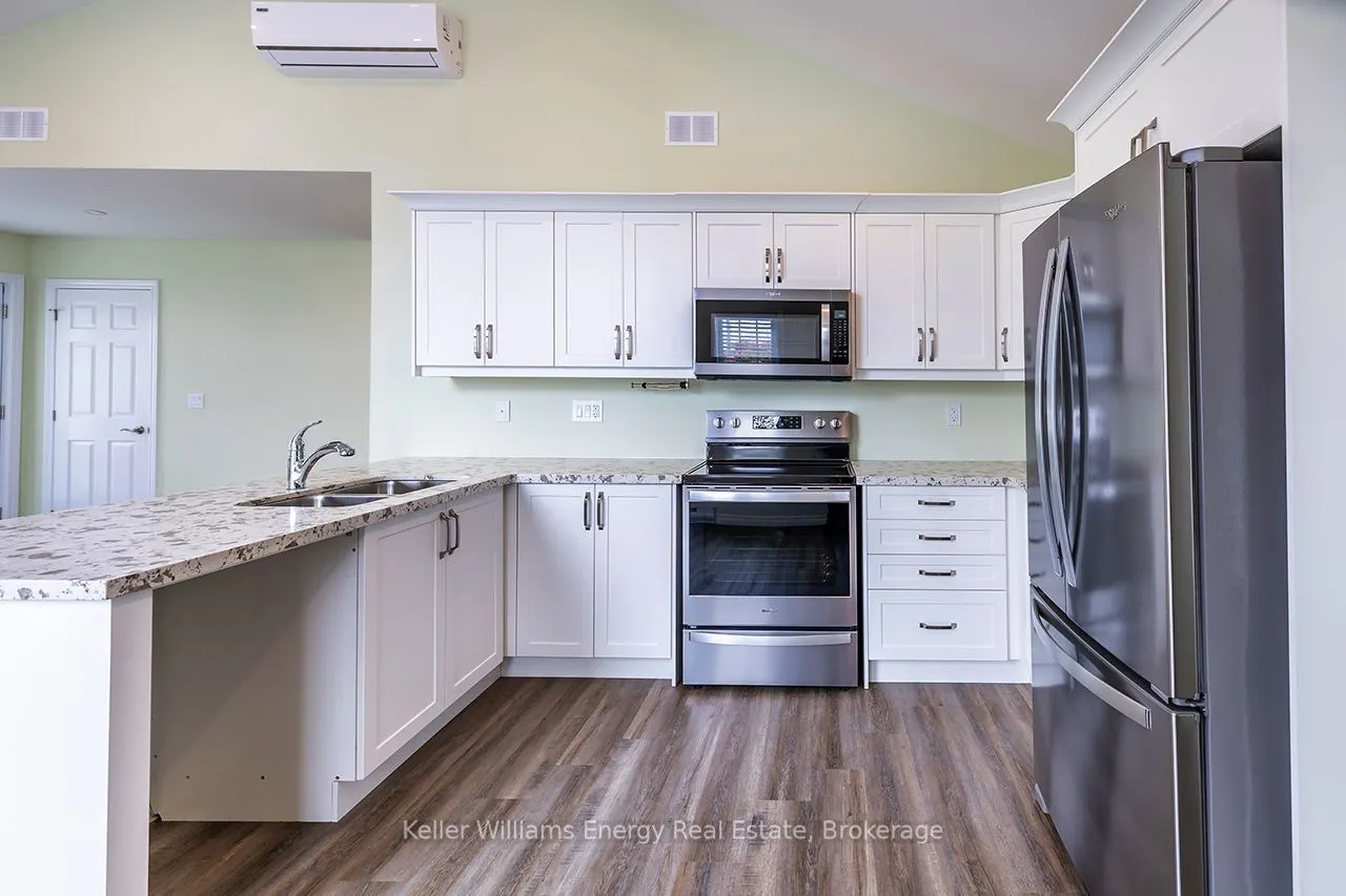 300 Croft Street #601