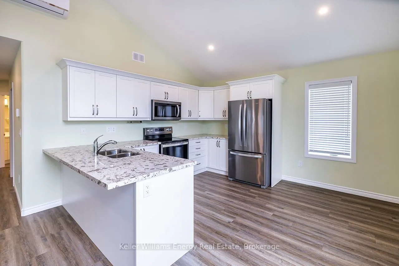 300 Croft Street #601