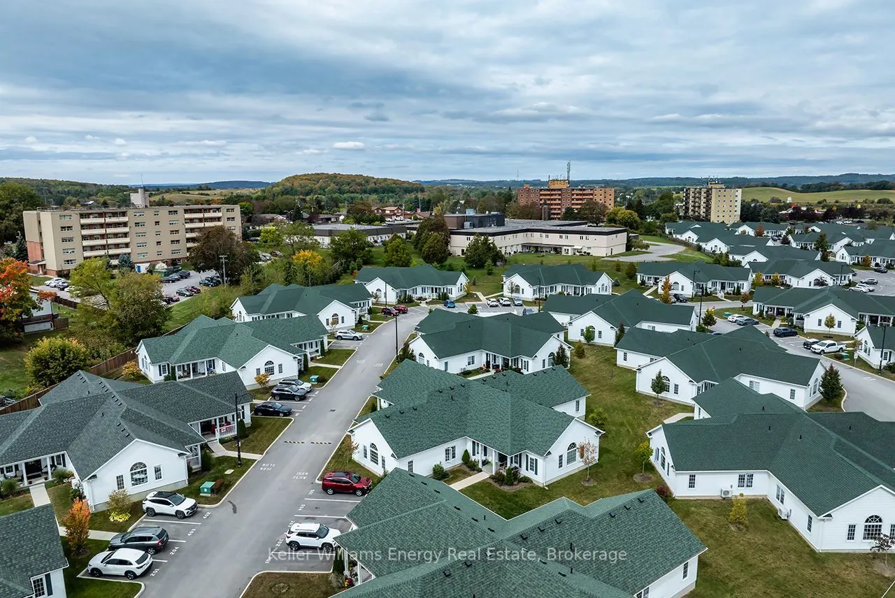 300 Croft Street #601
