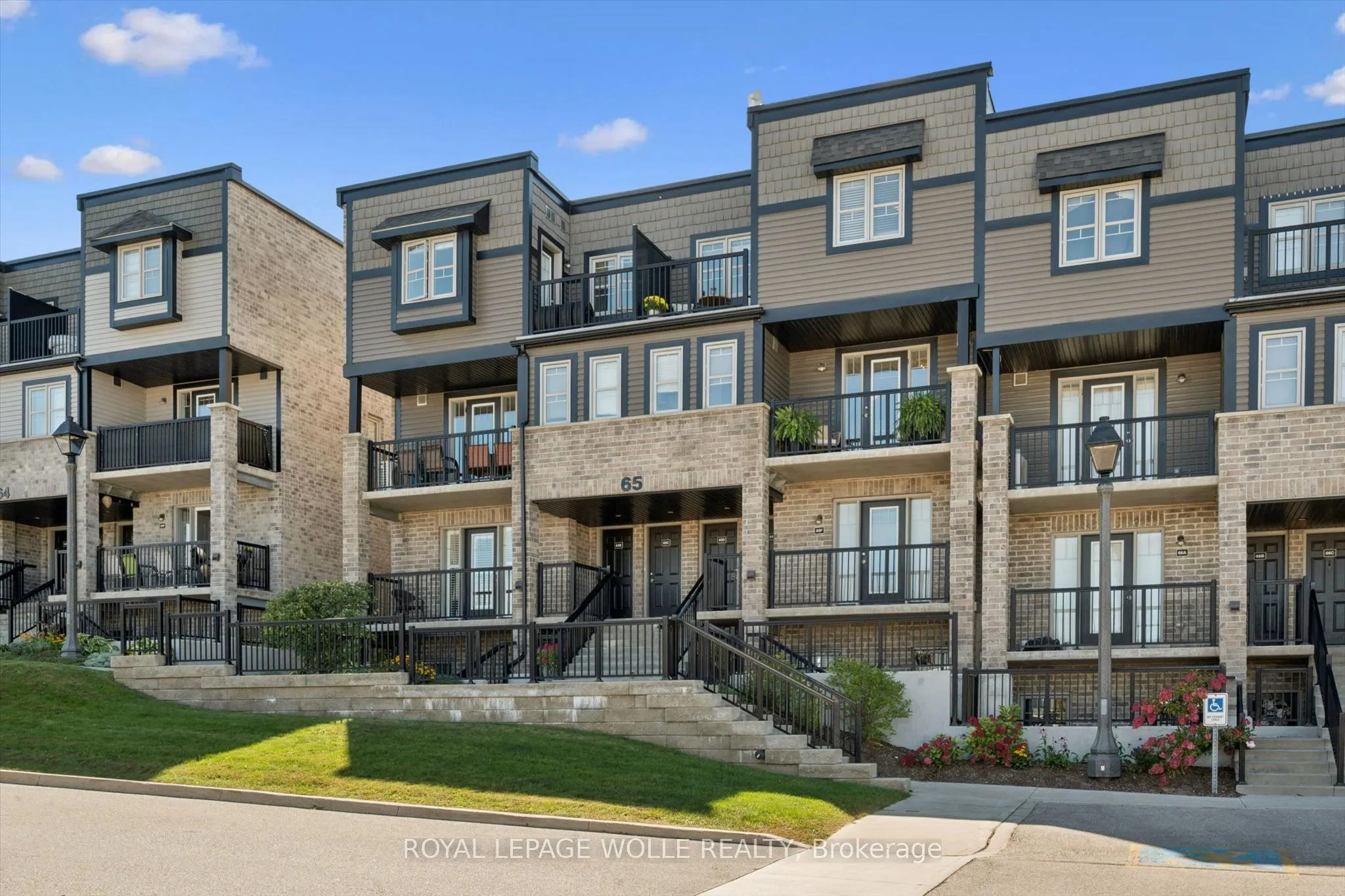 1989 Ottawa Street S #65E