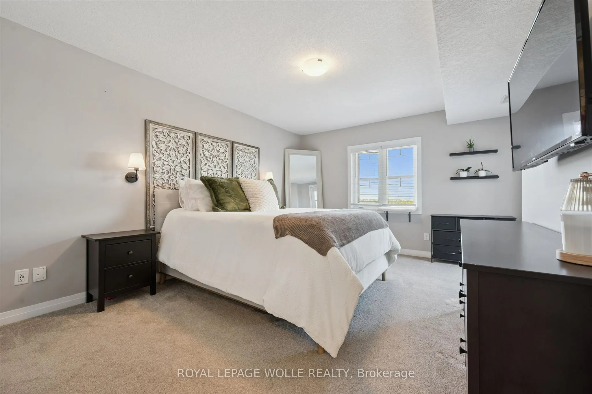 1989 Ottawa Street S #65E