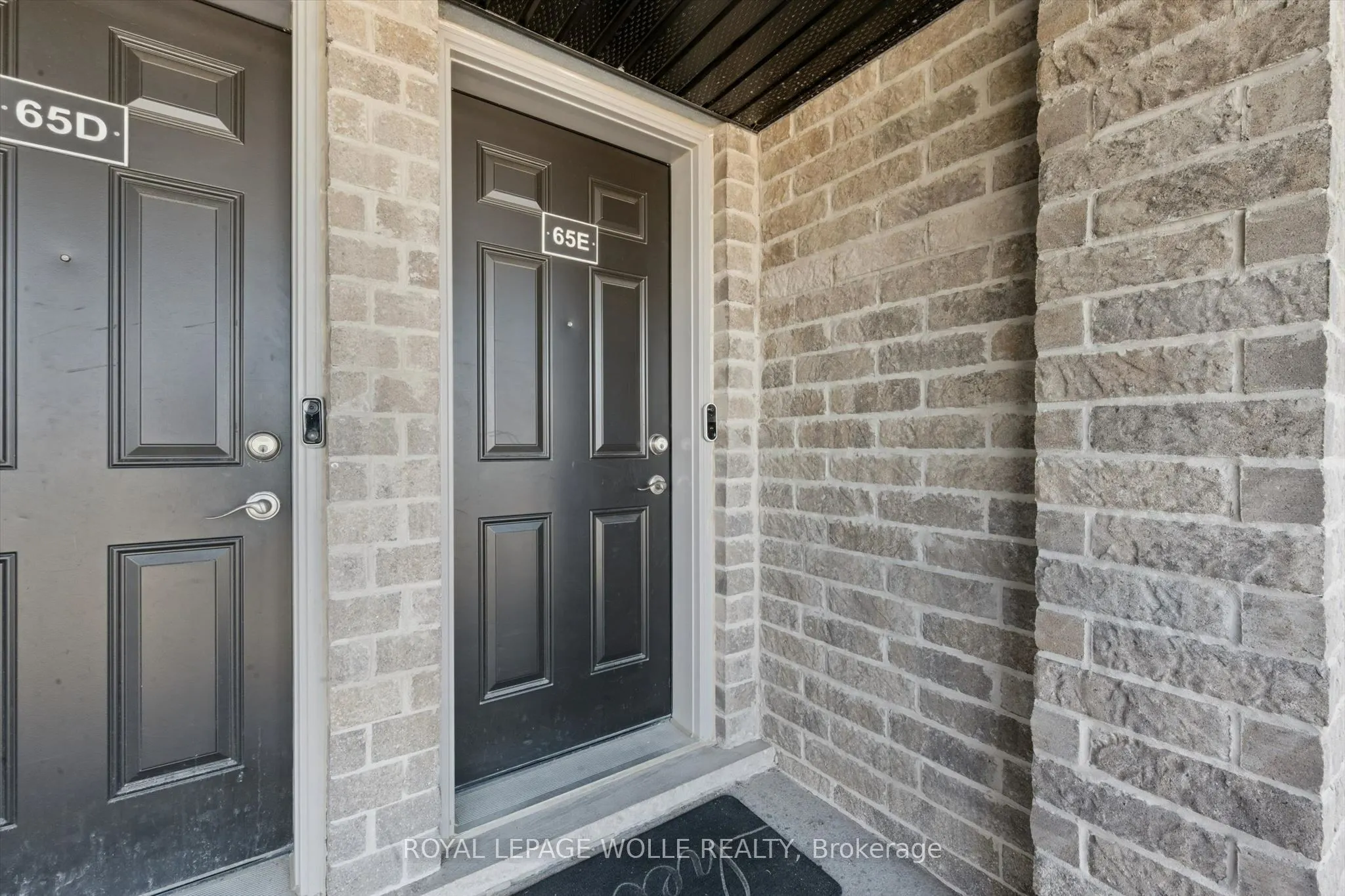 1989 Ottawa Street S #65E
