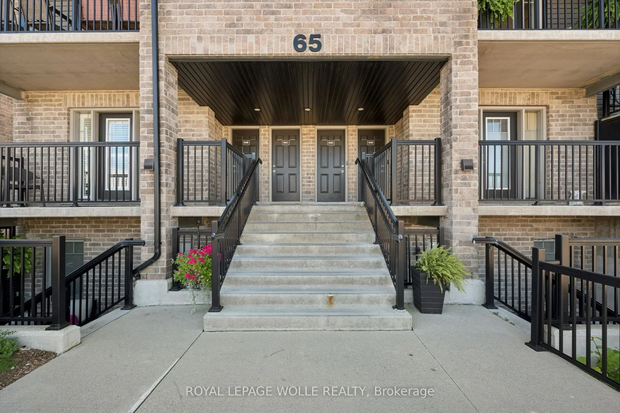 1989 Ottawa Street S #65E